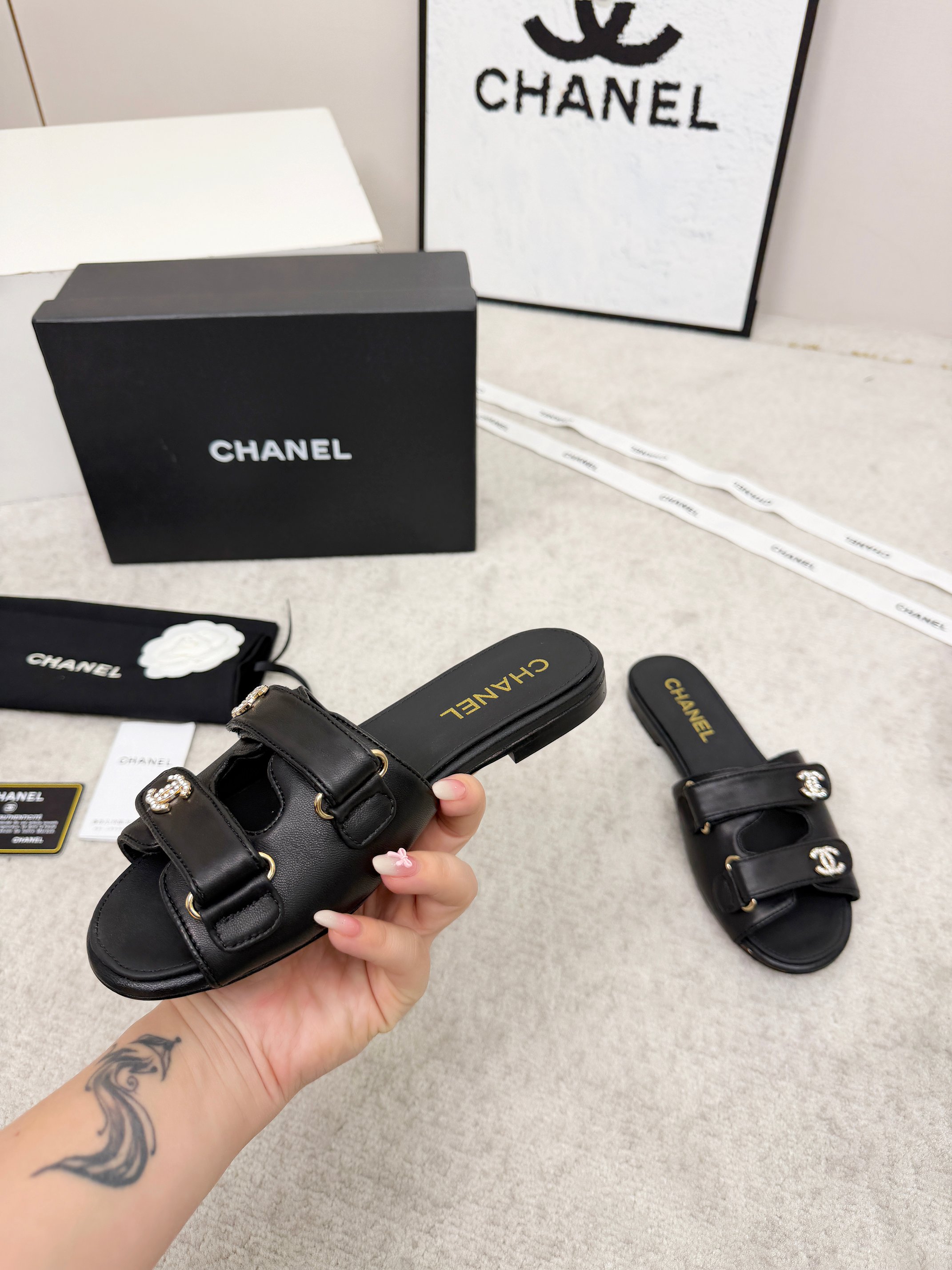 _dE29sE055GKL4Je8Jn5_6-Cx2Myfc3DQWd5XzJg