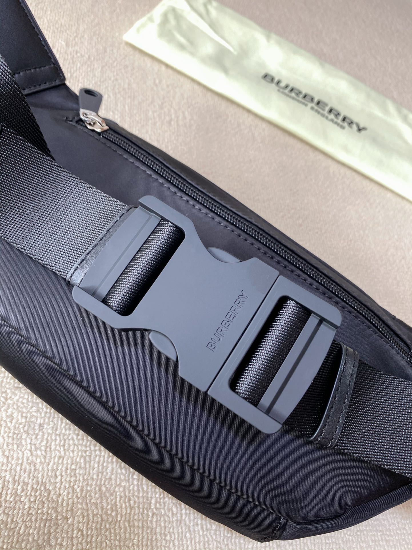accented with a Burberry textile shoulder strap - Comprehensive 9