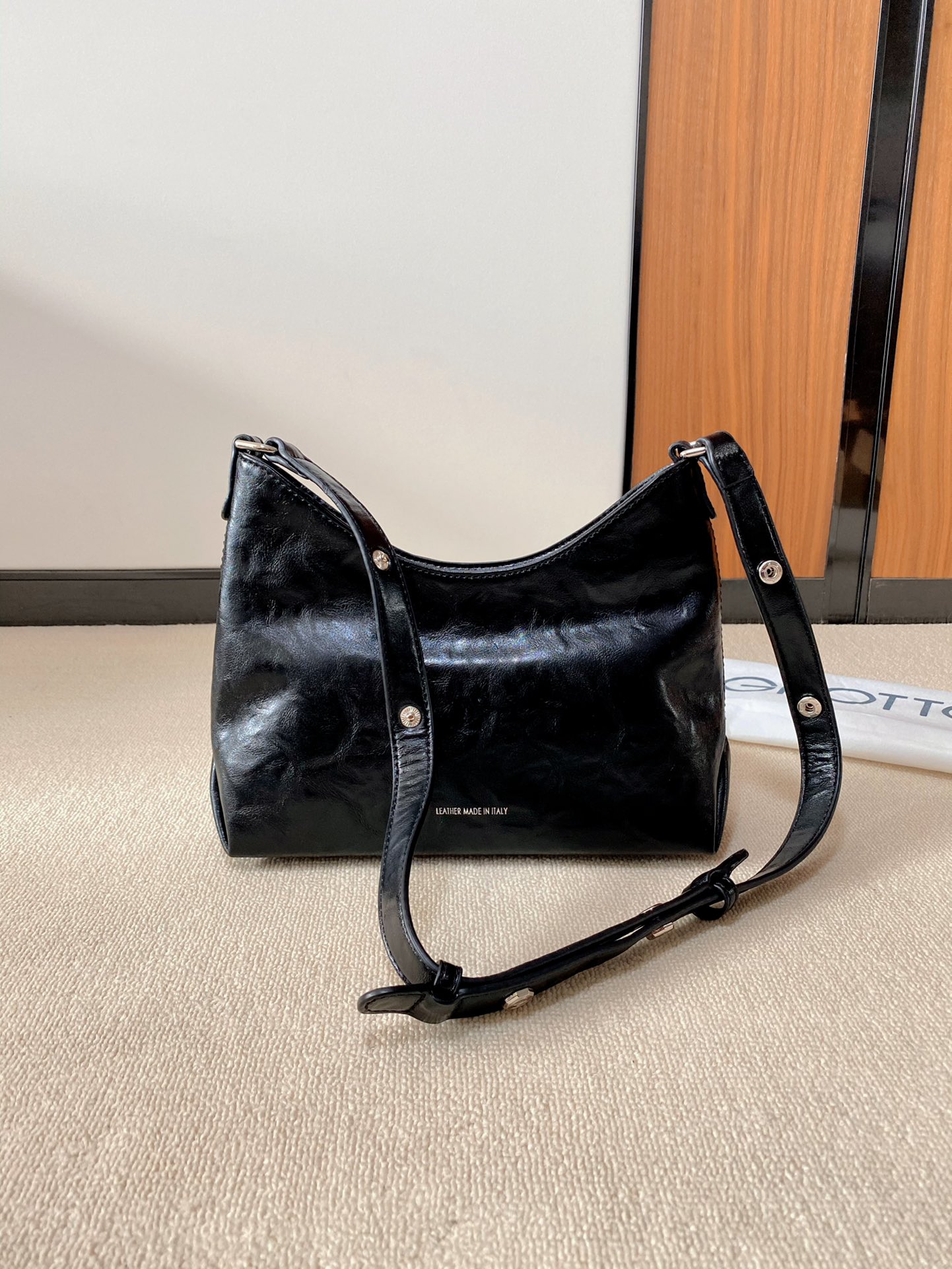 GROTTO Mini Hobo Shoulder Bag - Comprehensive 6