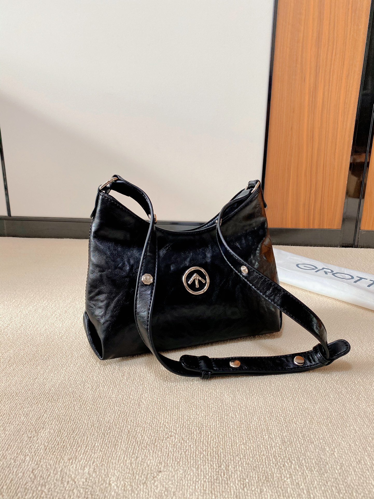 GROTTO Mini Hobo Shoulder Bag - Comprehensive 5