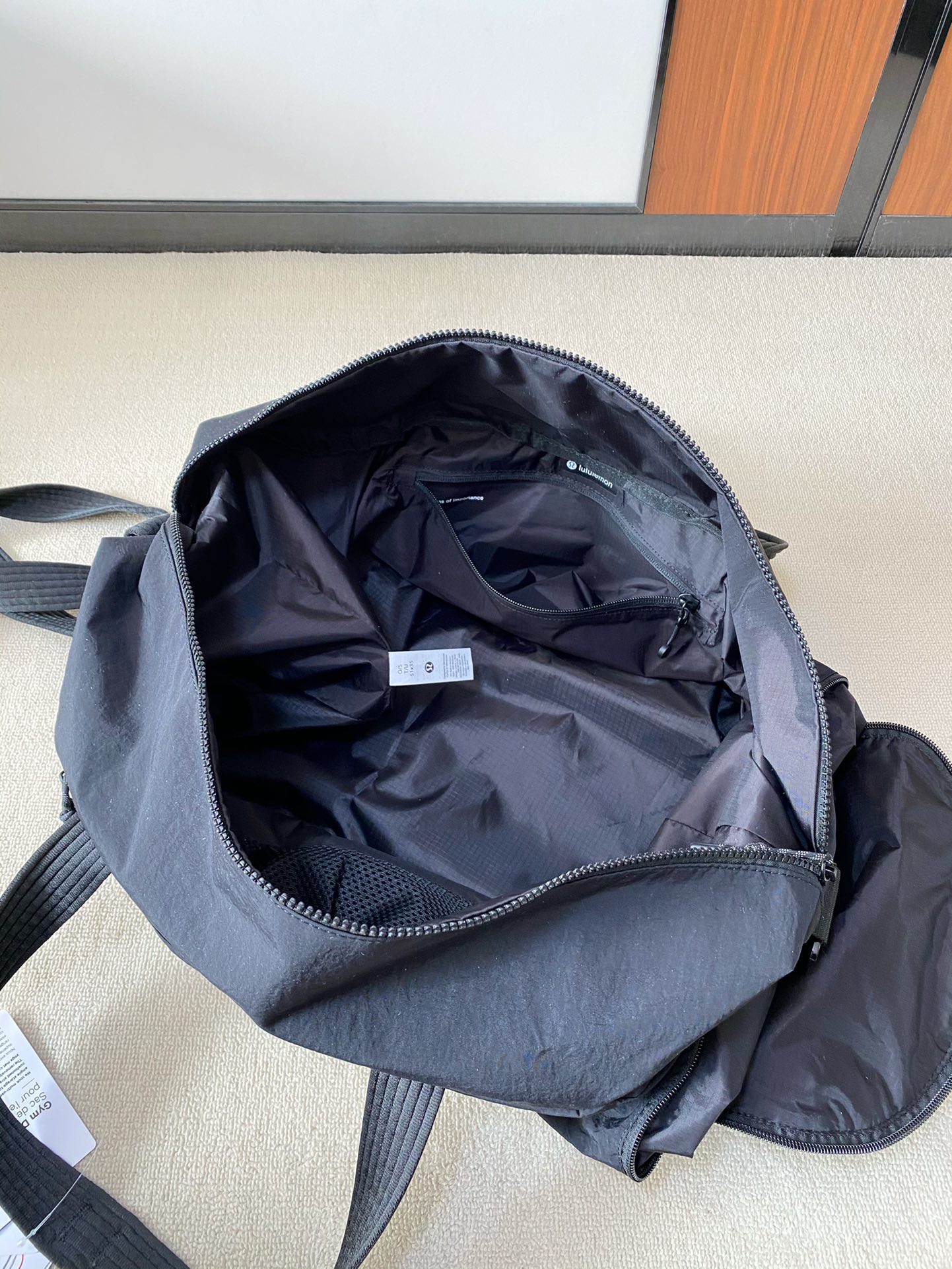 轻盈好收纳、耐脏又防泼水的好看旅行袋 4