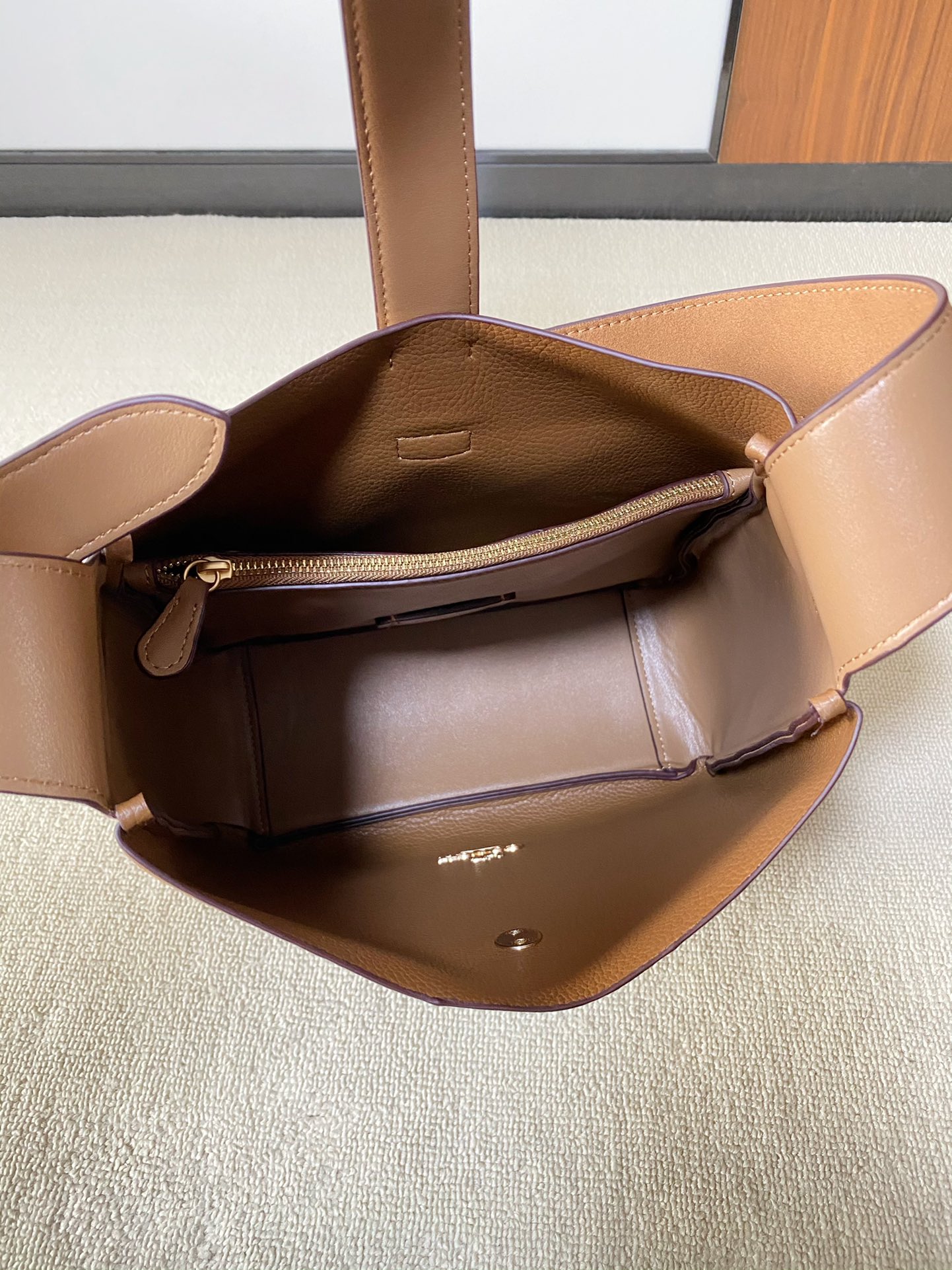 The YSL hobo is the same style, with a lazy and stylish high-end feel - Comprehensive 6