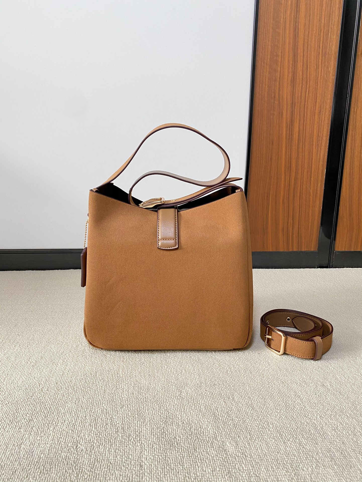 The YSL hobo is the same style, with a lazy and stylish high-end feel - Comprehensive 4