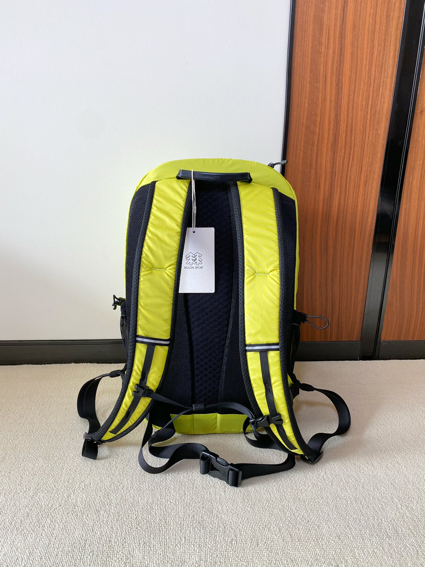 Made of high-quality materials, durable and comfortable, carrying it, en - Comprehensive 5