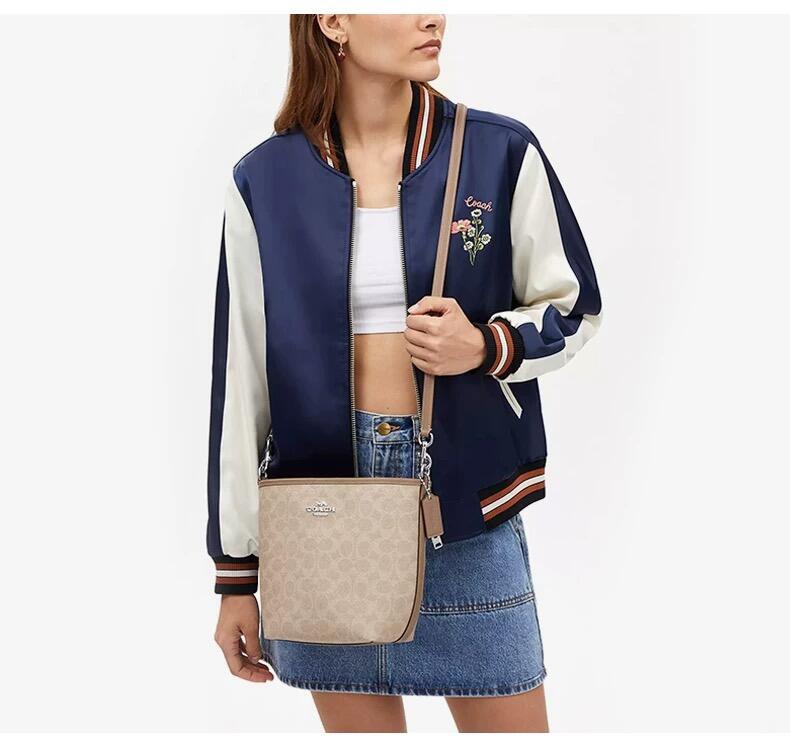 Valentino Classic Luxury Handbag Shoulder Crossbody Bag Ref.994FE92B 5