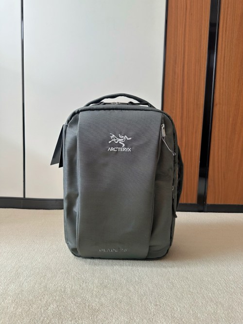 Arc'teryx Blade 28 Backpack, Versatile Daypack for Urban and Outdoor Adventures 3 Arc'teryx Blade 28 Backpack, Versatile Daypack for Urban and Outdoor Adventures