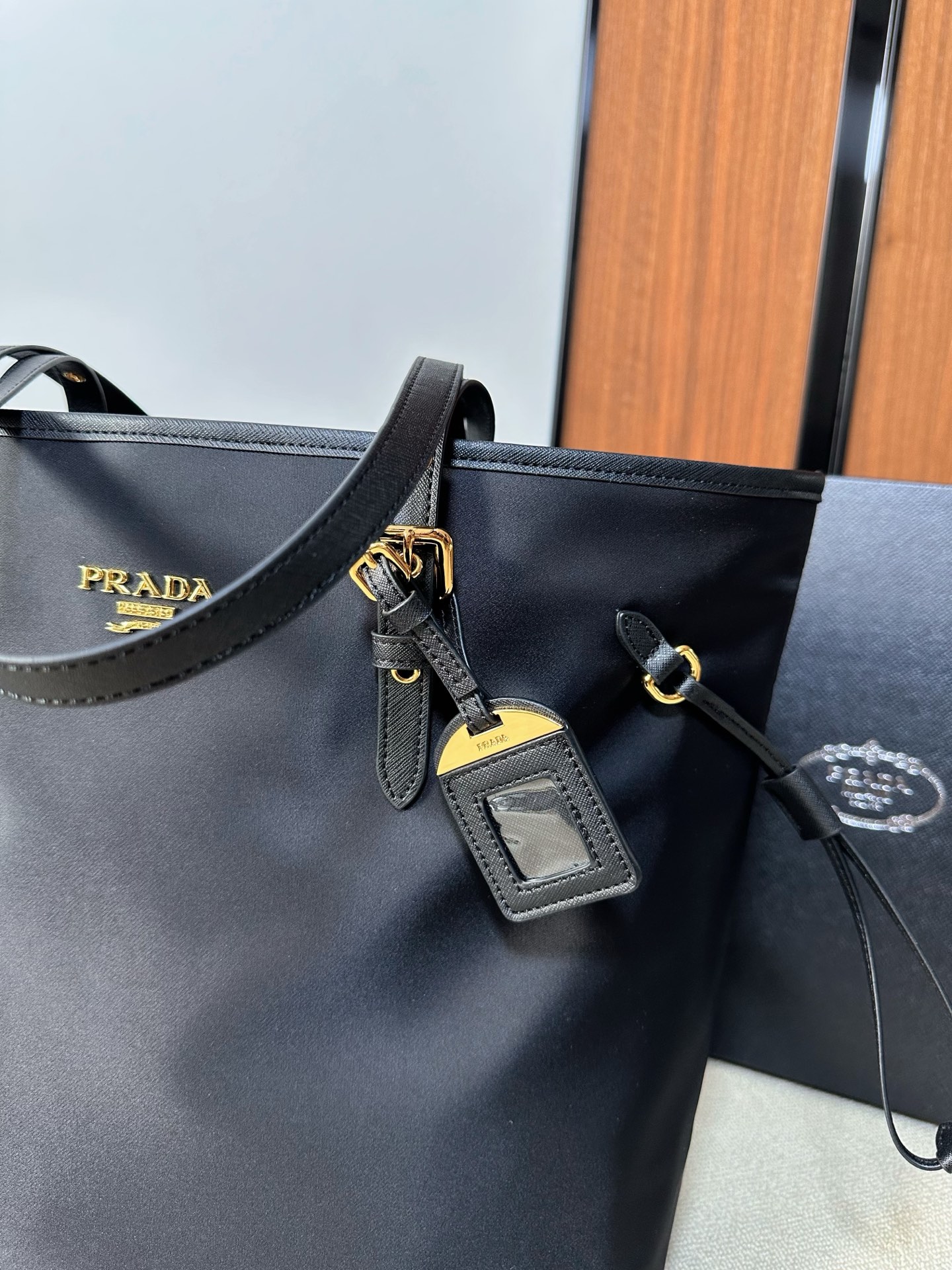 Versace Luxury Designer Handbag Shoulder Crossbody Bag crafted in 9