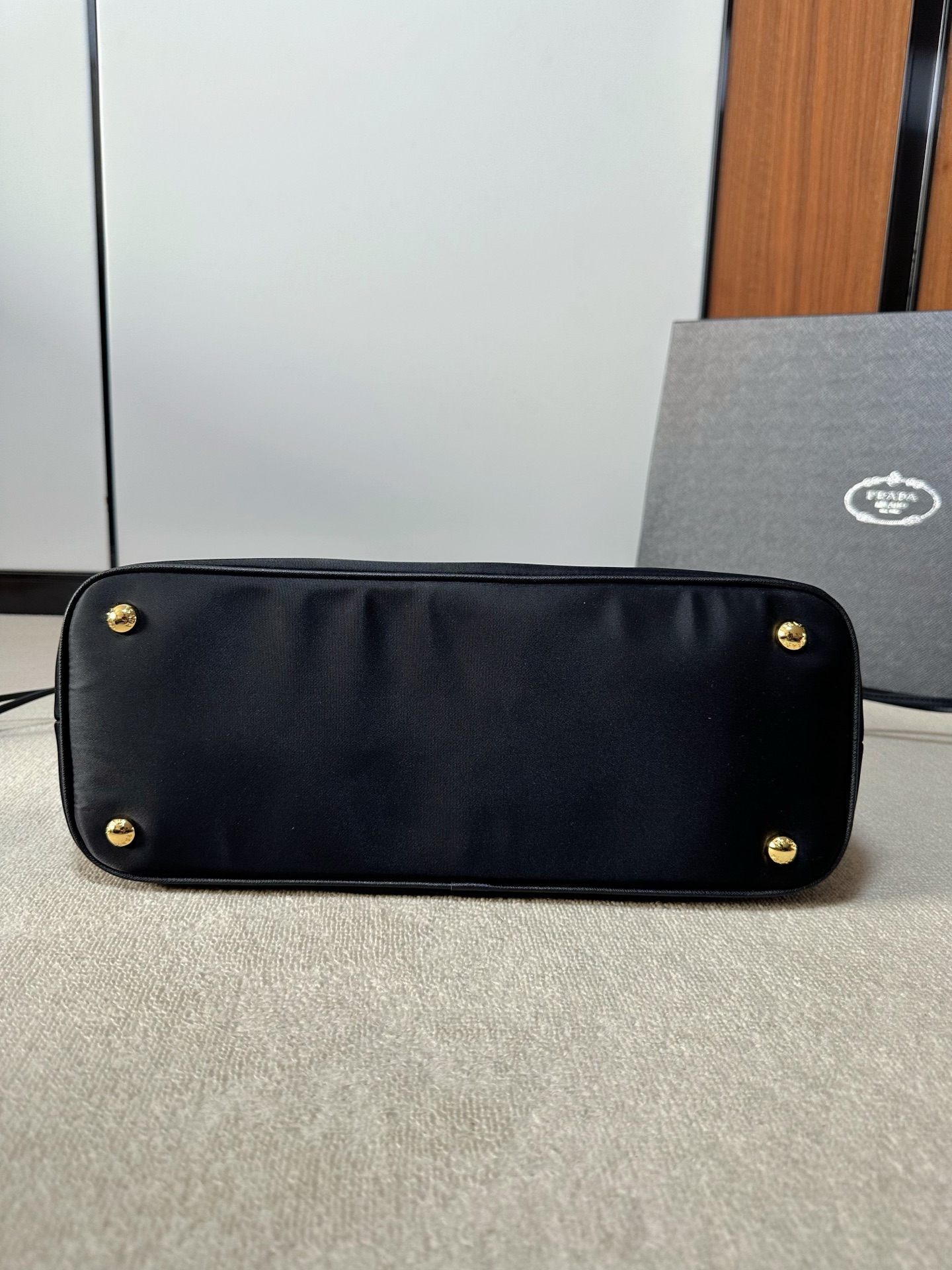 Versace Luxury Designer Handbag Shoulder Crossbody Bag crafted in 6