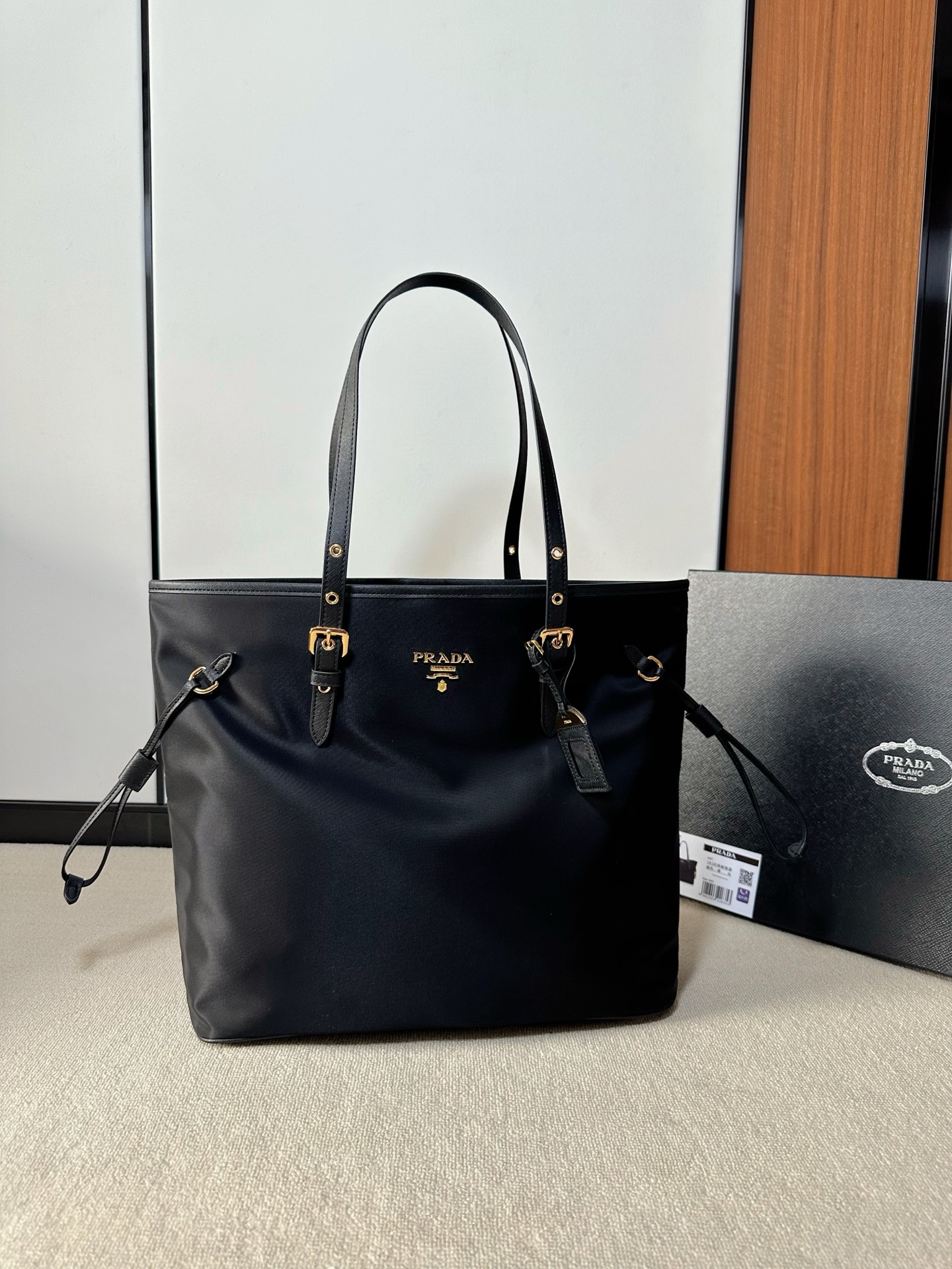 Versace Luxury Designer Handbag Shoulder Crossbody Bag crafted in 3