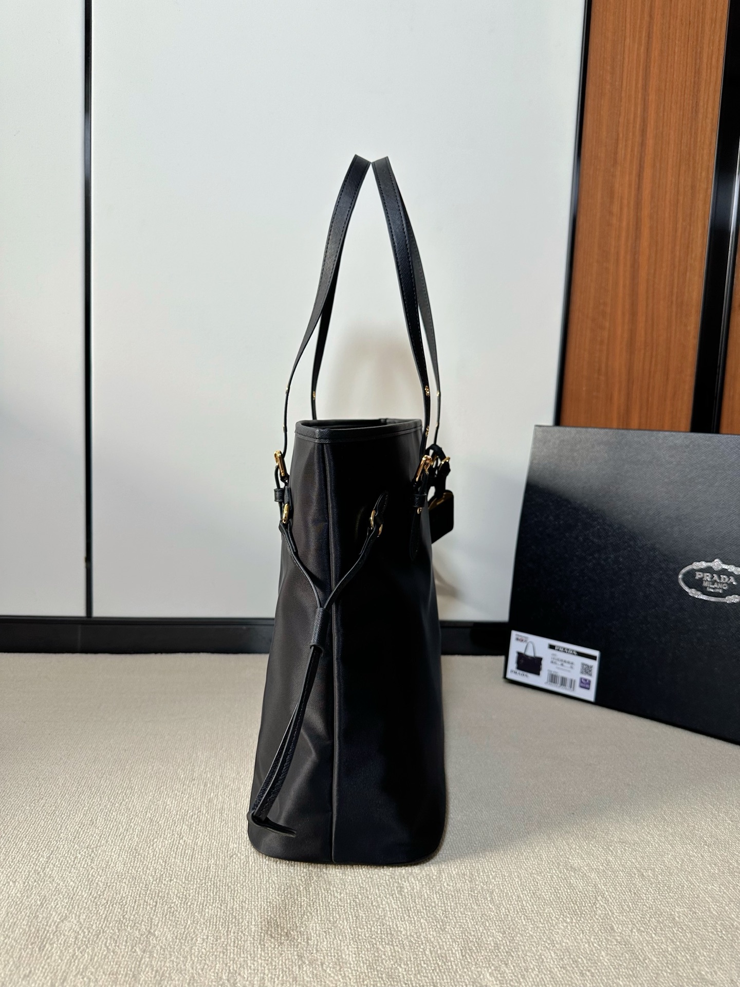 Versace Luxury Designer Handbag Shoulder Crossbody Bag crafted in 5