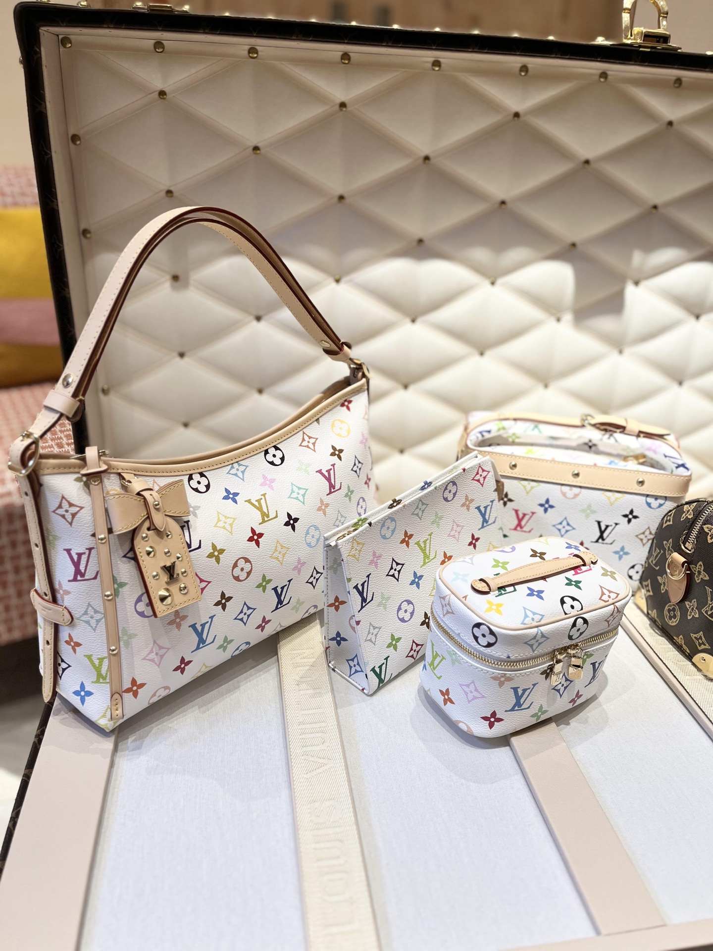 Louis Vuitton Luxury Handbag Collection 5