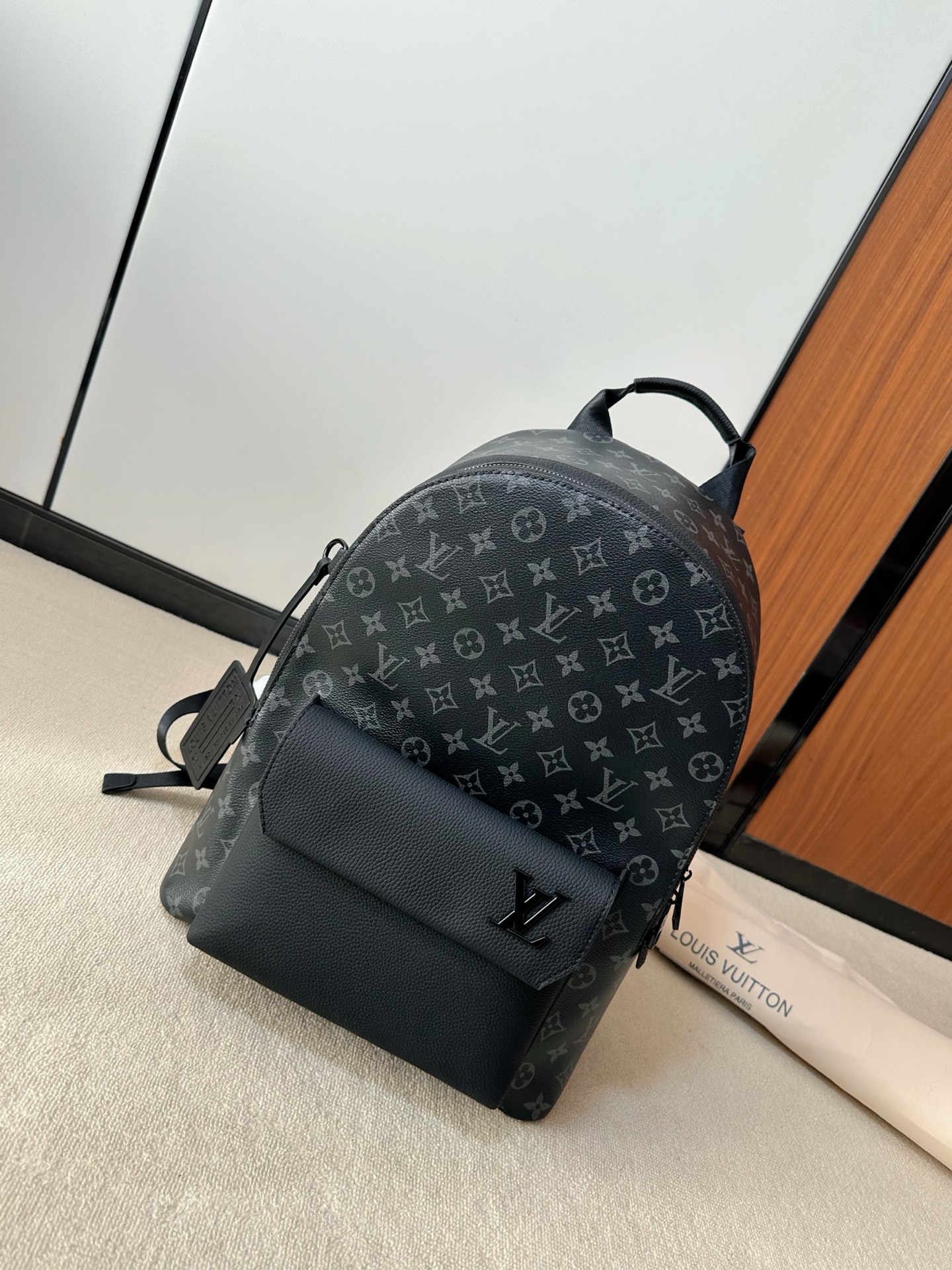 lv TAKEOFF 男士双肩包 2