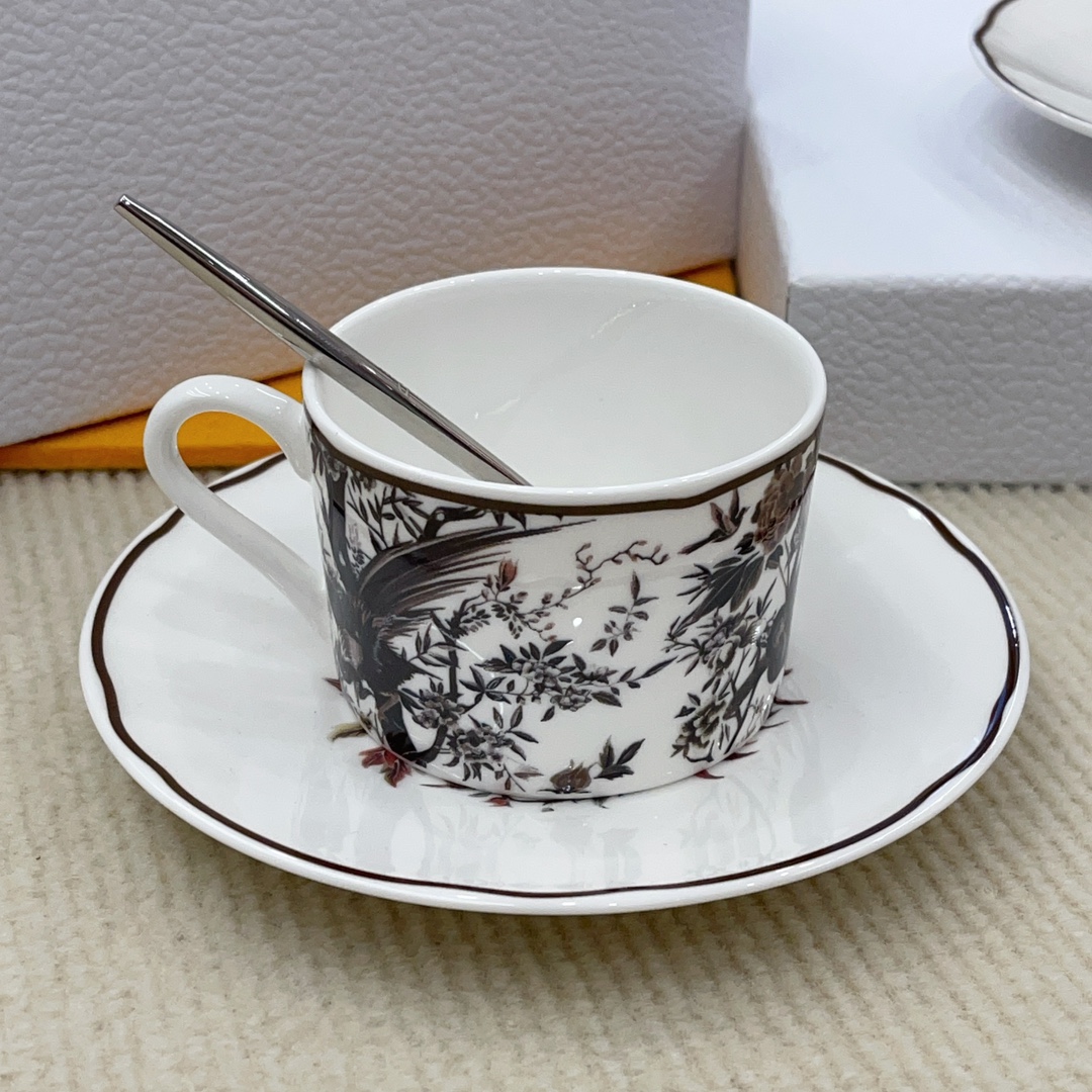 迪奥 Dior 高定典藏名品高定成衣时装外套连衣裙衬衫T恤 #D748ECED 4