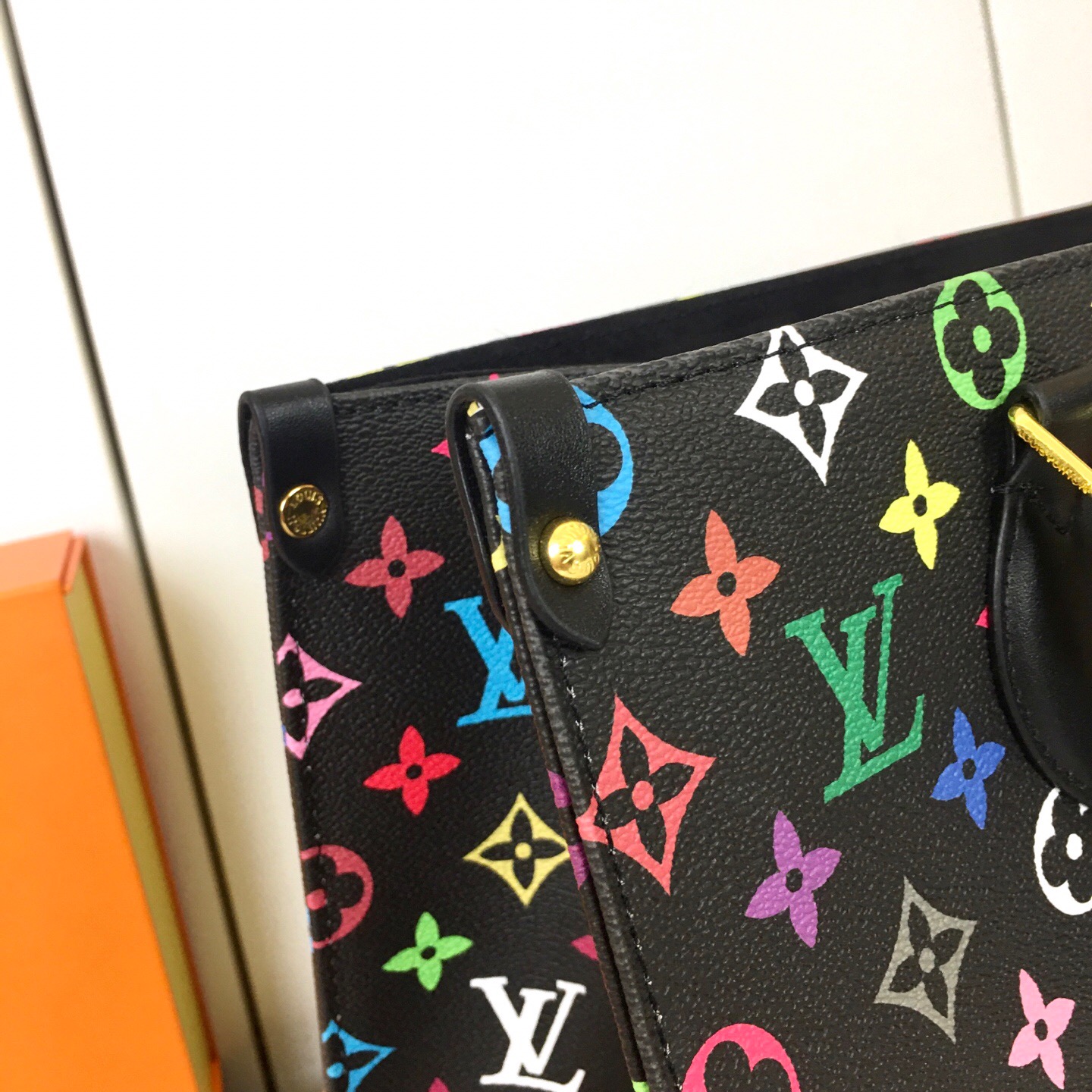 ，M45039，M45321！
ONTHEGO 中号手袋Onthego 中号手袋将经典 Monogram