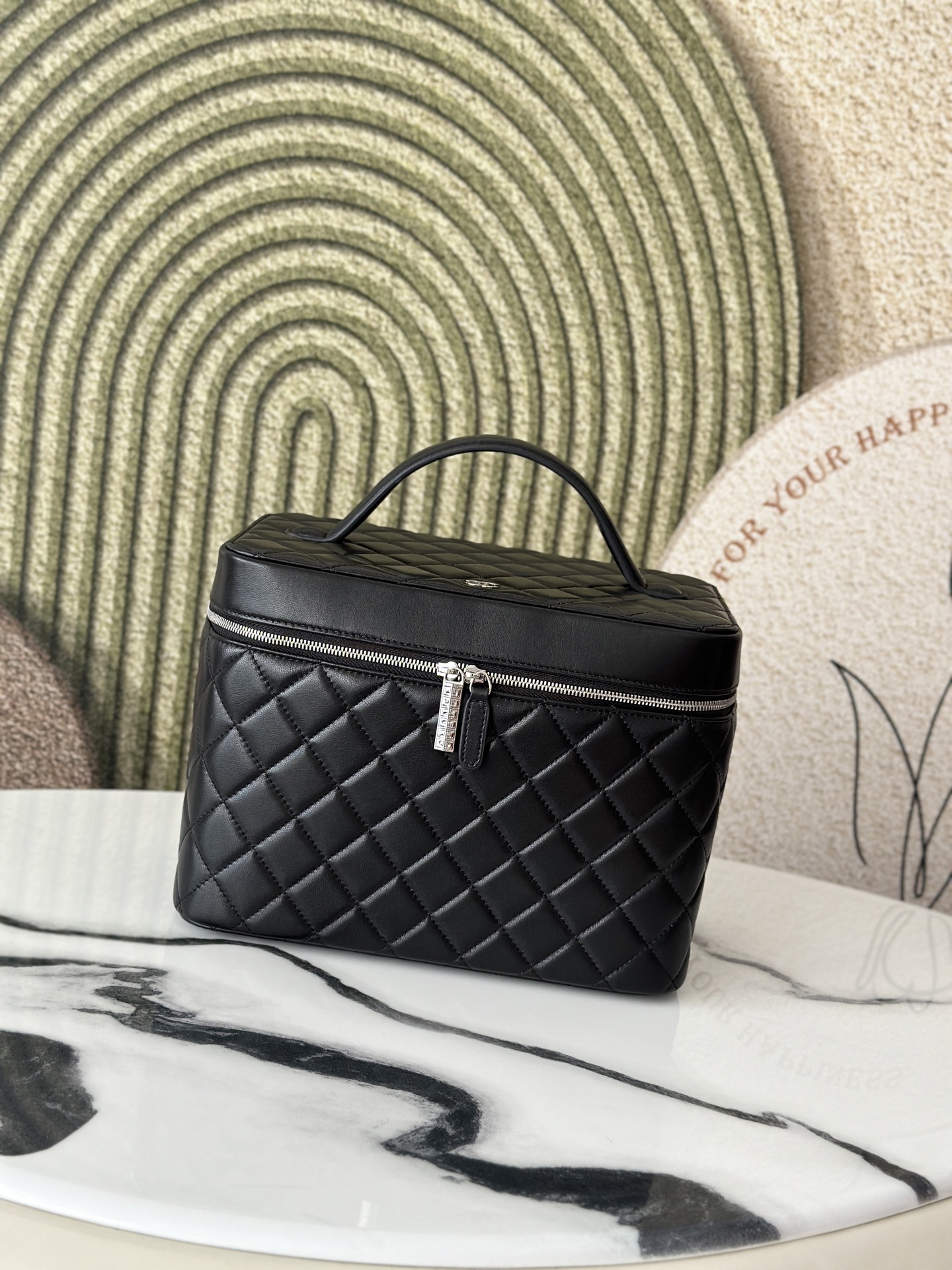 Toma real exclusiva de Xiaoxiang de la bolsa de cosméticos superior ➰ Estilo de mostrador, material delicado y liso, ma…