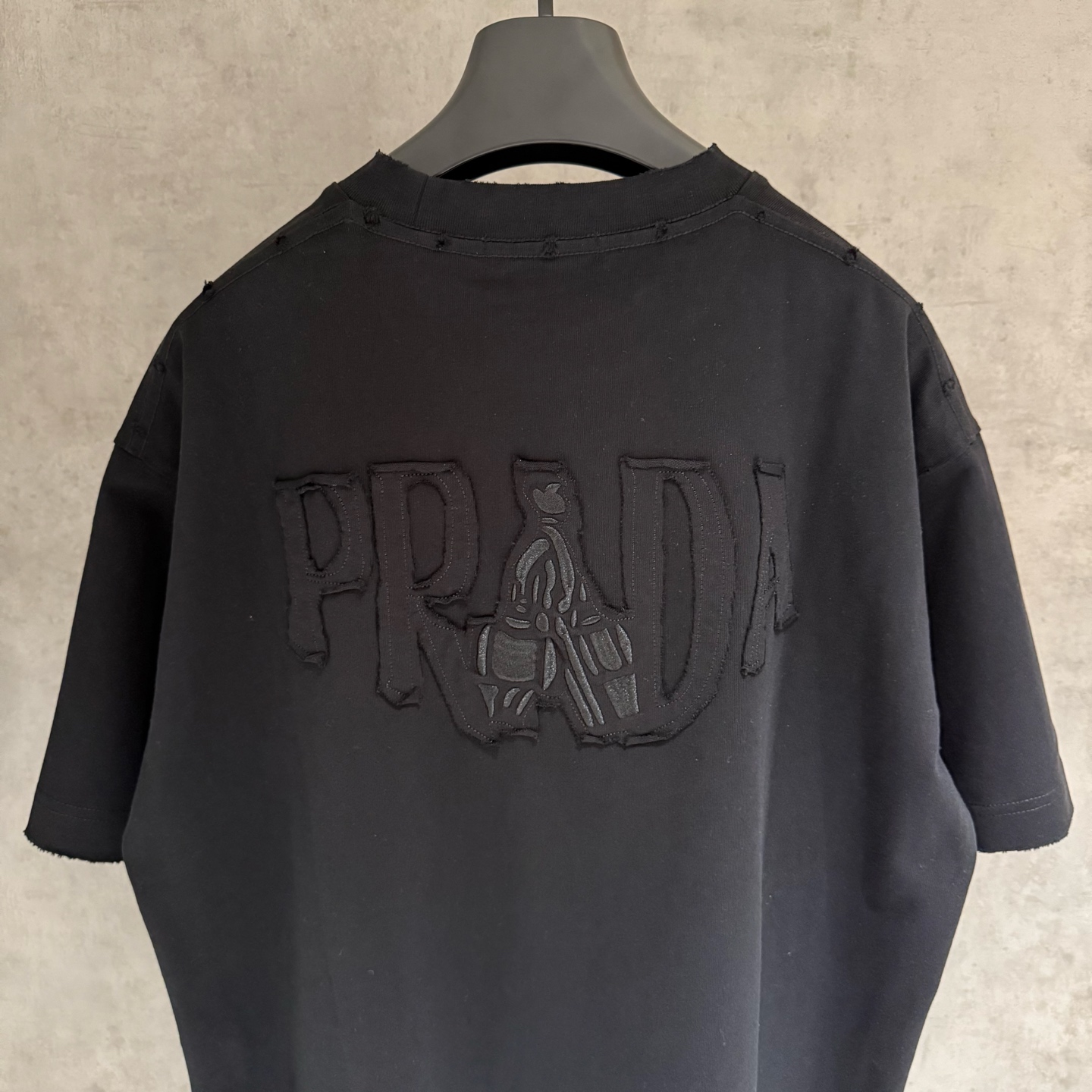 【严控品质】PRADA普拉达新款贴布绣半袖T恤 重磅340克双纱面料 前幅立体绣 后幅贴布绣 满满潮流元