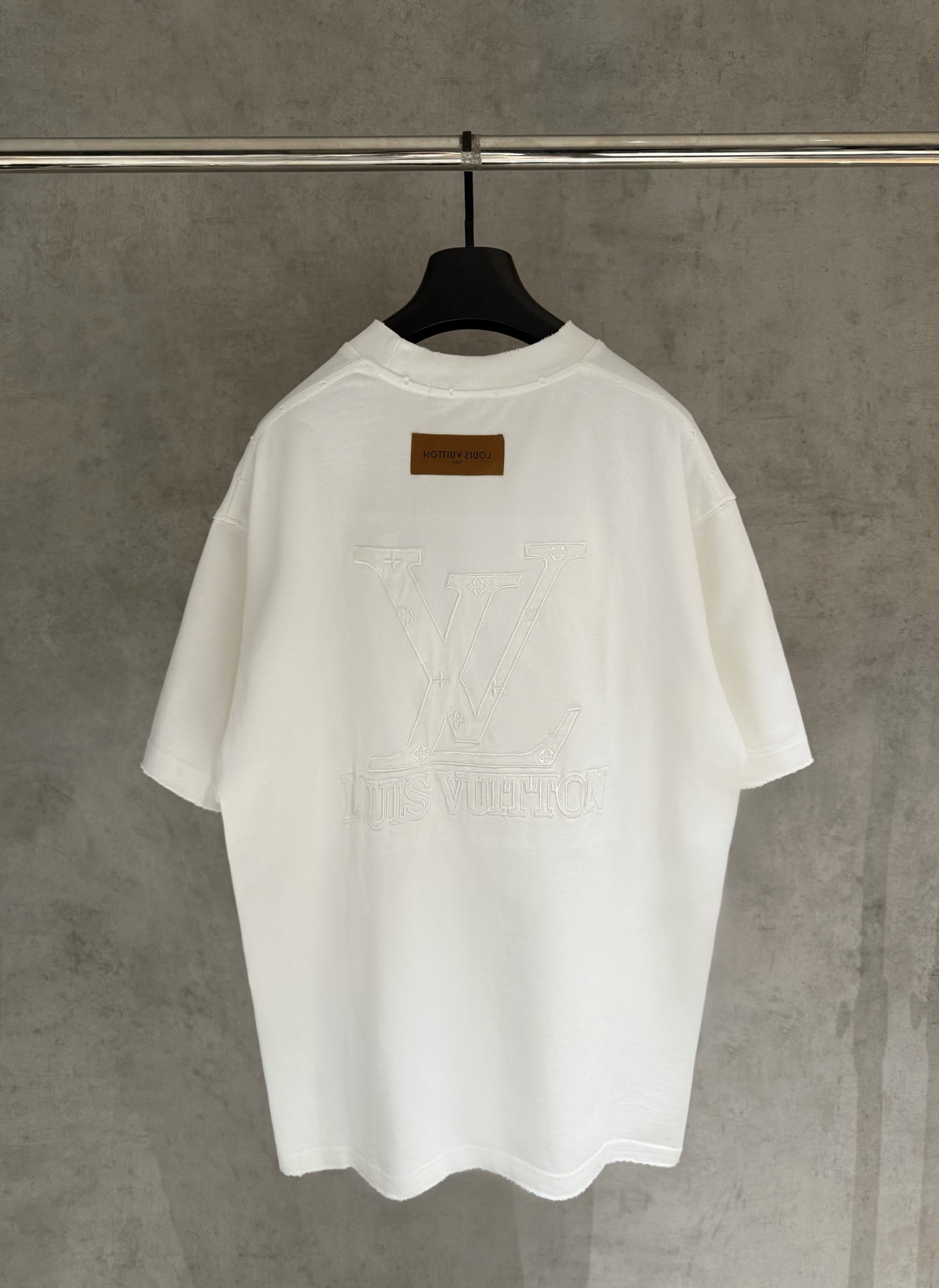 【严控品质】Lv路易威登新款贴布绣半袖T恤 重磅340克双纱面料 前幅立体绣 后幅贴布绣 满满潮流元素 