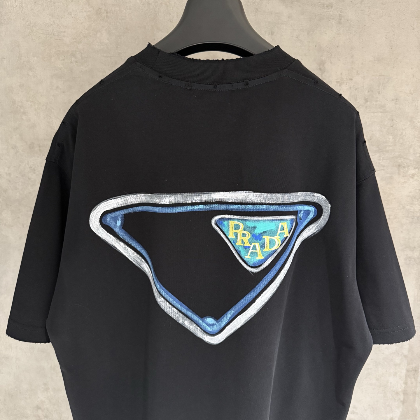 【严控品质】PRADA普拉达手绘T恤重磅340克双纱面料 老师傅手工绘画 色彩分布均匀 整衣洗水两遍 四