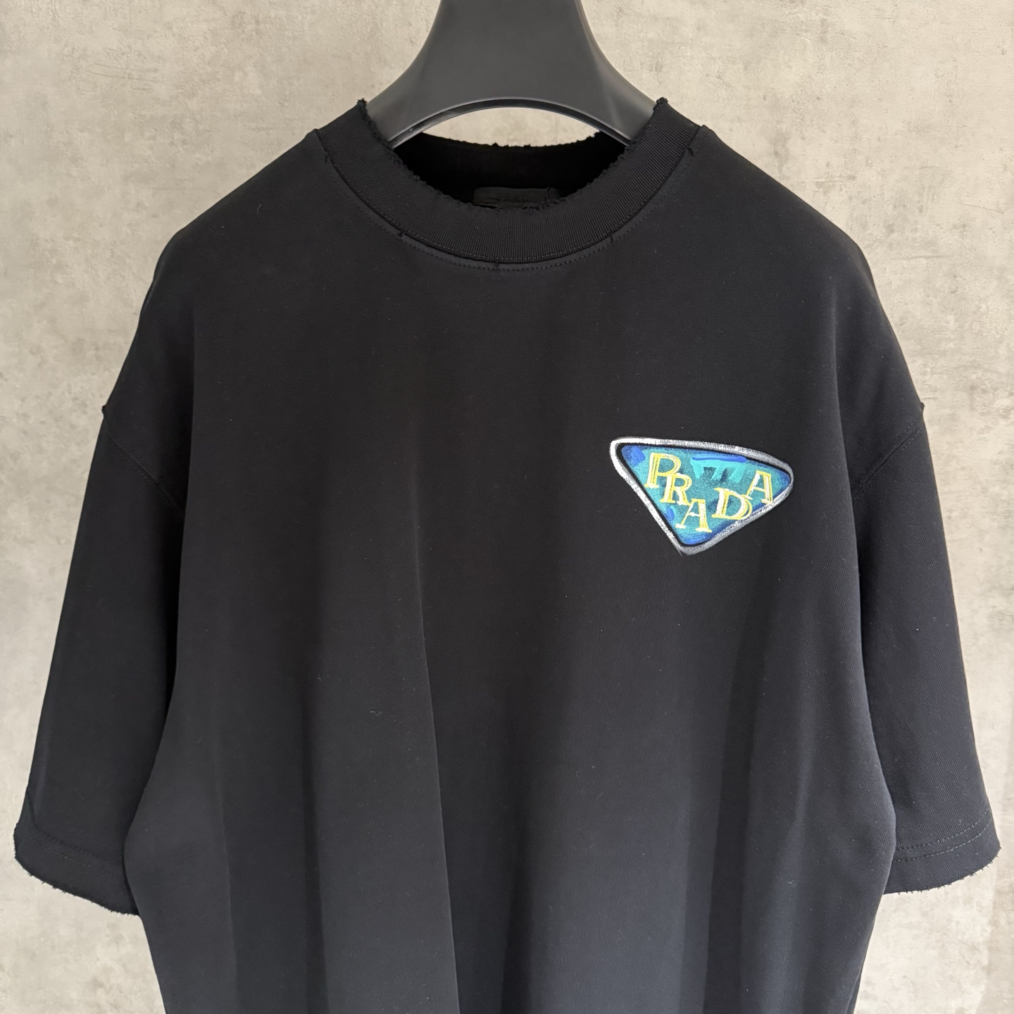 【严控品质】PRADA普拉达手绘T恤重磅340克双纱面料 老师傅手工绘画 色彩分布均匀 整衣洗水两遍 四