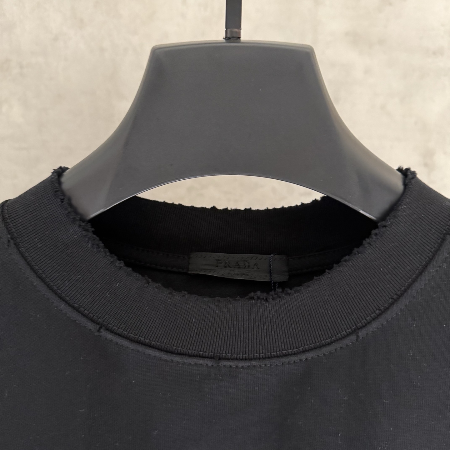 【严控品质】PRADA普拉达手绘T恤重磅340克双纱面料 老师傅手工绘画 色彩分布均匀 整衣洗水两遍 四