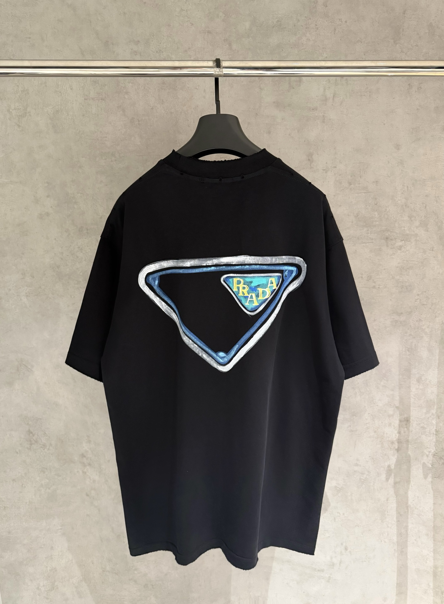 【严控品质】PRADA普拉达手绘T恤重磅340克双纱面料 老师傅手工绘画 色彩分布均匀 整衣洗水两遍 四