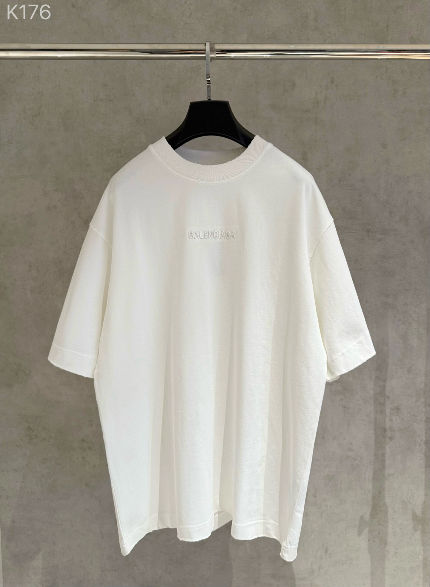 Balenciaga 严控品质巴黎世家Balenciaga新款重磅T恤