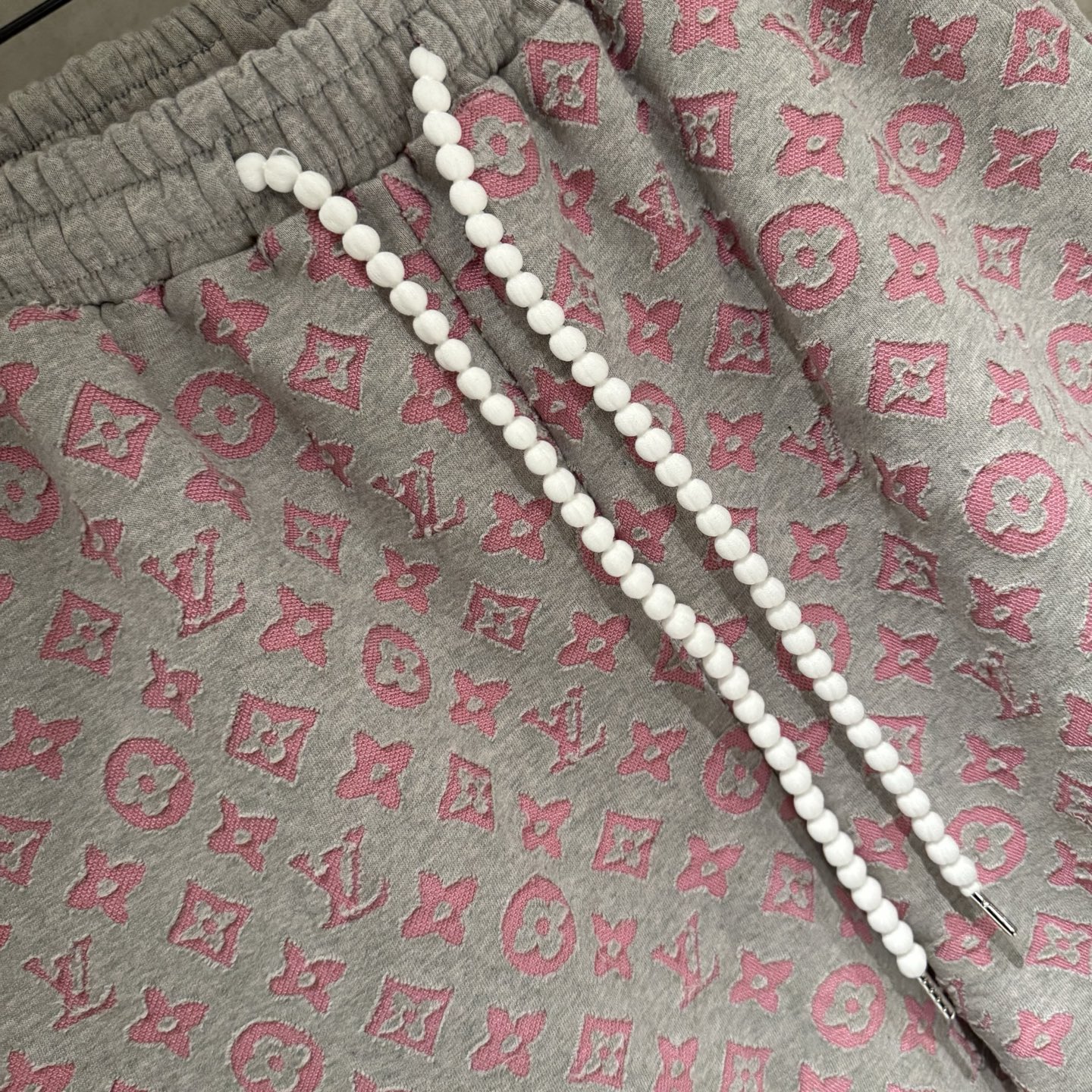Unknown 严控品质Lv陆易新品烧花短裤