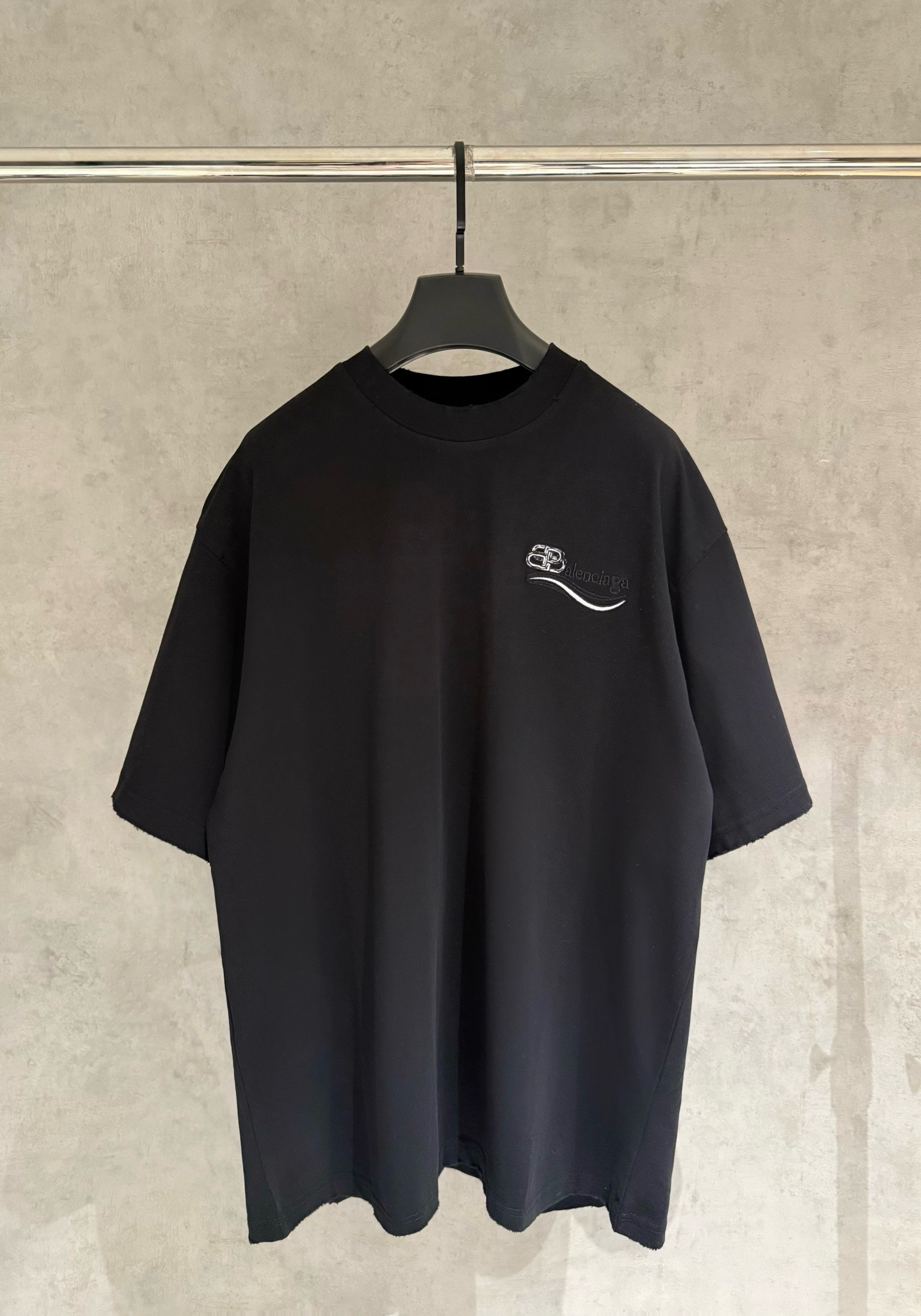 P105 [Estricto control de calidad] Camiseta de manga corta bordada BLCG Balenciaga 25ss. El tejido está confeccionado e…