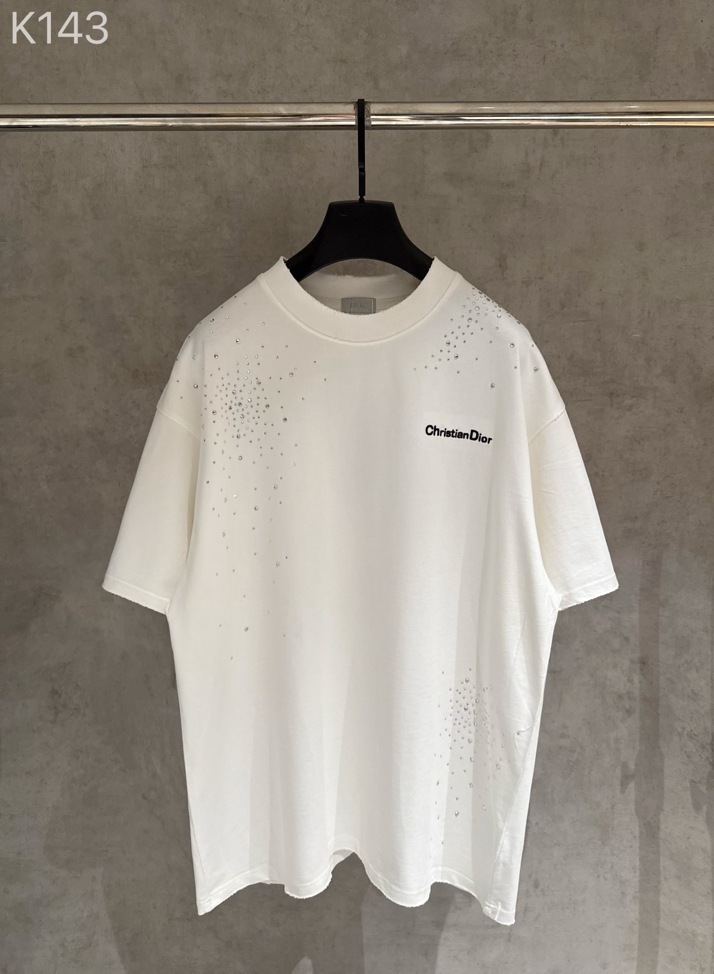 P130 [Estricto control de calidad] La nueva camiseta de media manga bordada de Dior. Tejido pesado de doble hilo de 340…
