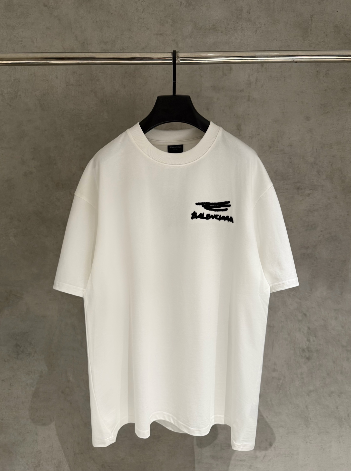 P105 [Estricto control de calidad] Camiseta bordada con decoloración UV BLCG Paris Nueva camiseta con logo bordado Deco…