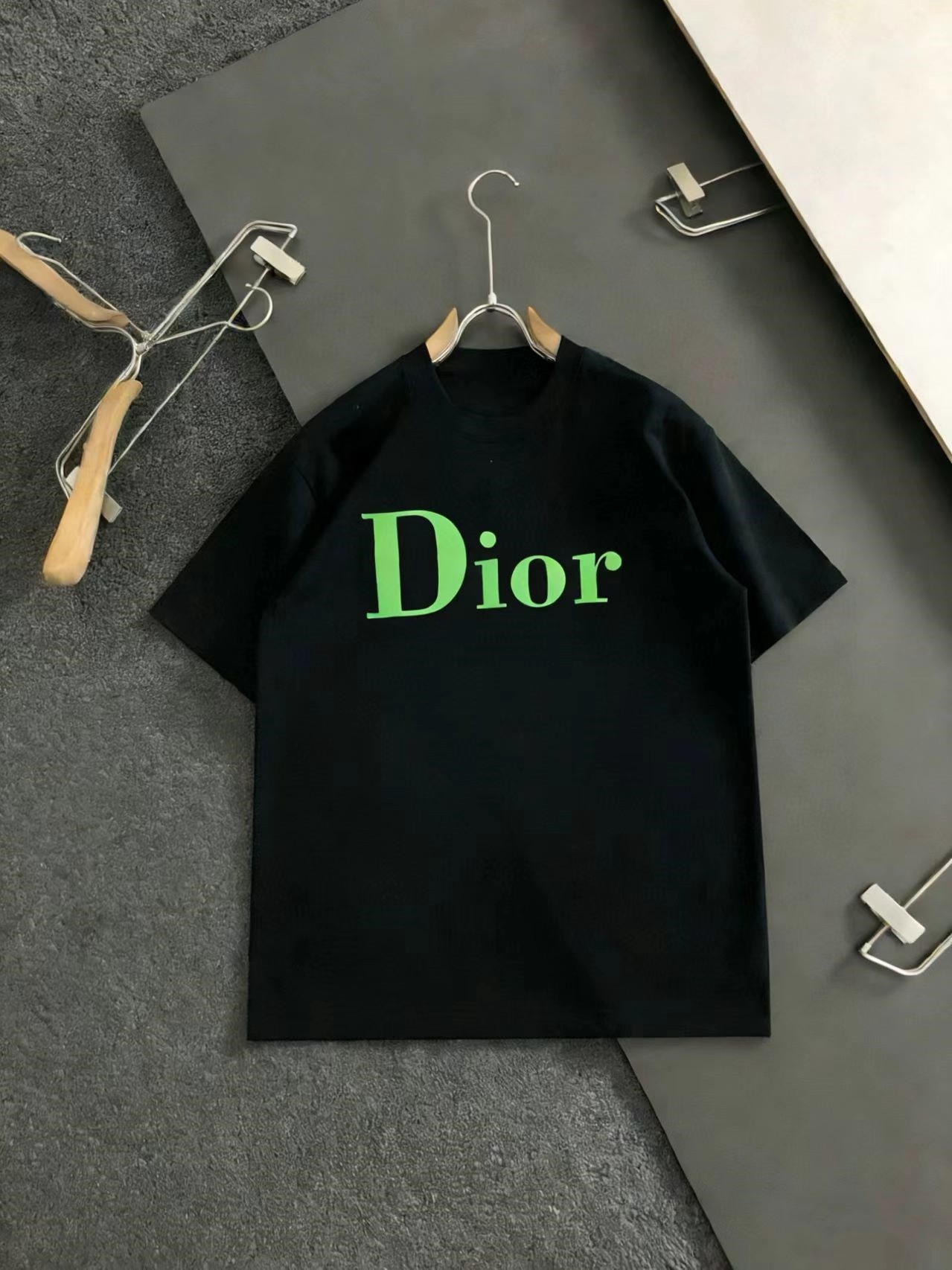 P90 DIOR Dior 2022SS nueva camiseta de manga corta de primavera y verano con diseño de estampado de letras, confecciona…