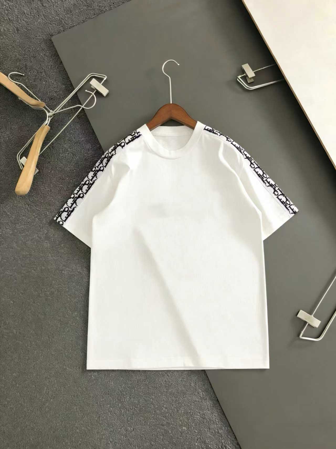 P90 Dior Dior Logotipo clásico en los hombros Mangas cortas de 230 g Algodón puro de doble hilo de 32 hilos S--XXL 5 ta…