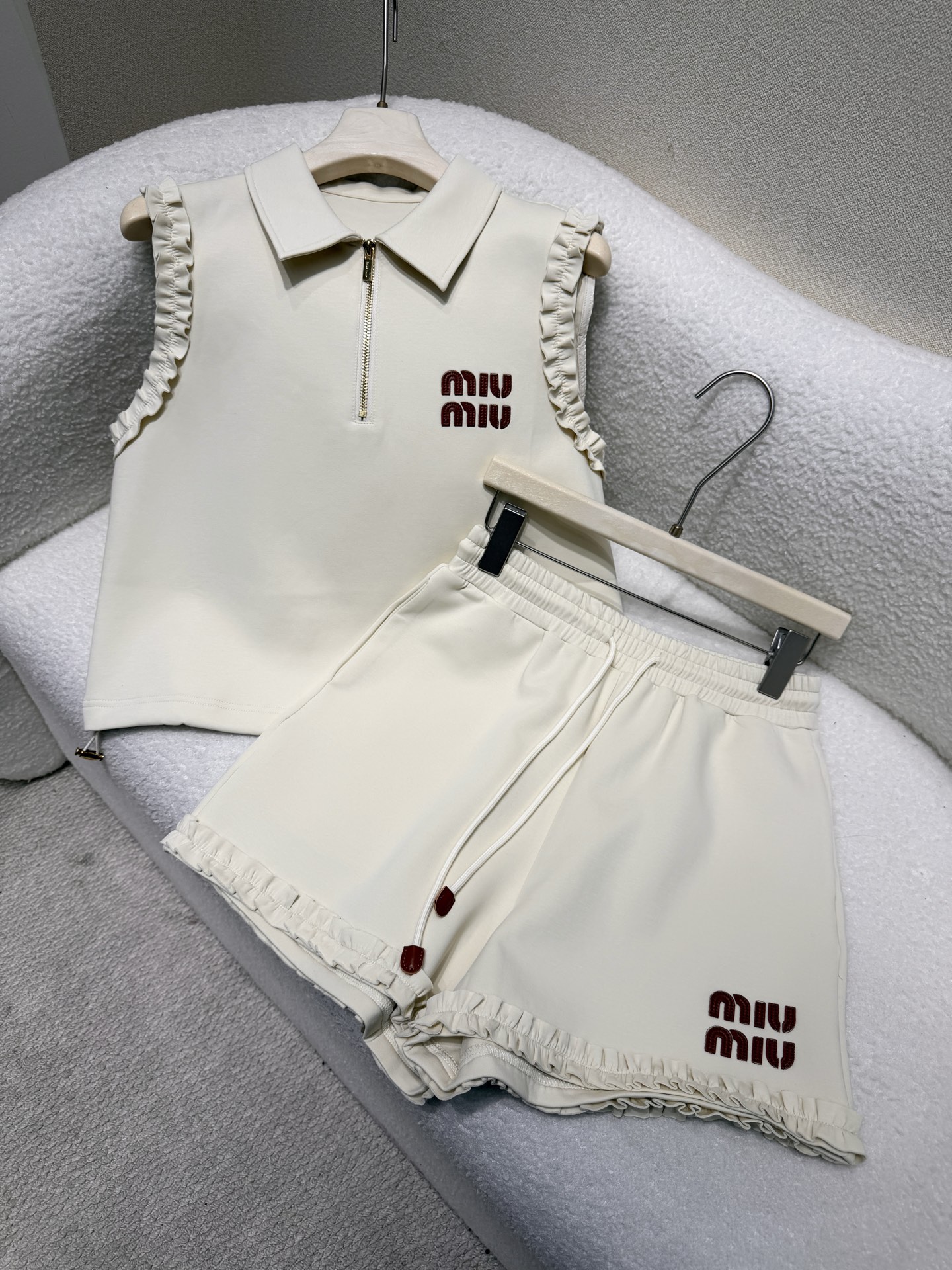 미우미우 여성 세트 97385 Miu Miu Set