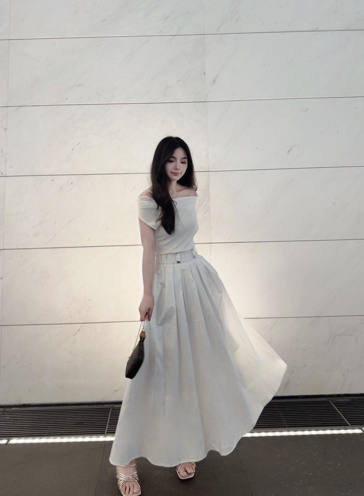 프라다 하이웨스트 A라인 미디 스커트 129670 이미지 3