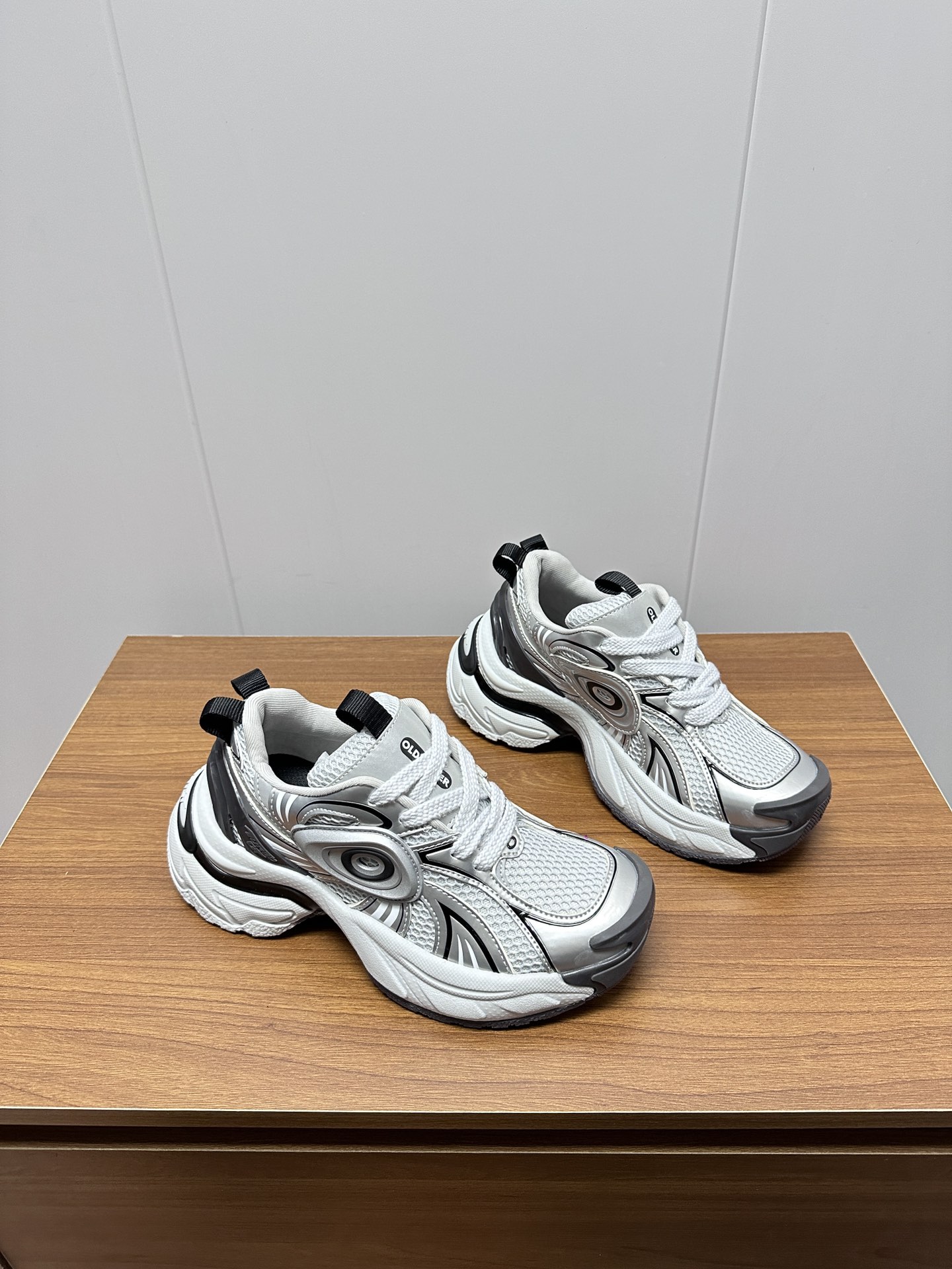 “Old Order Turbo GT Sneakers: P800 Factory Design, TPU Leather Mix, Size 35-40” - 图片 2