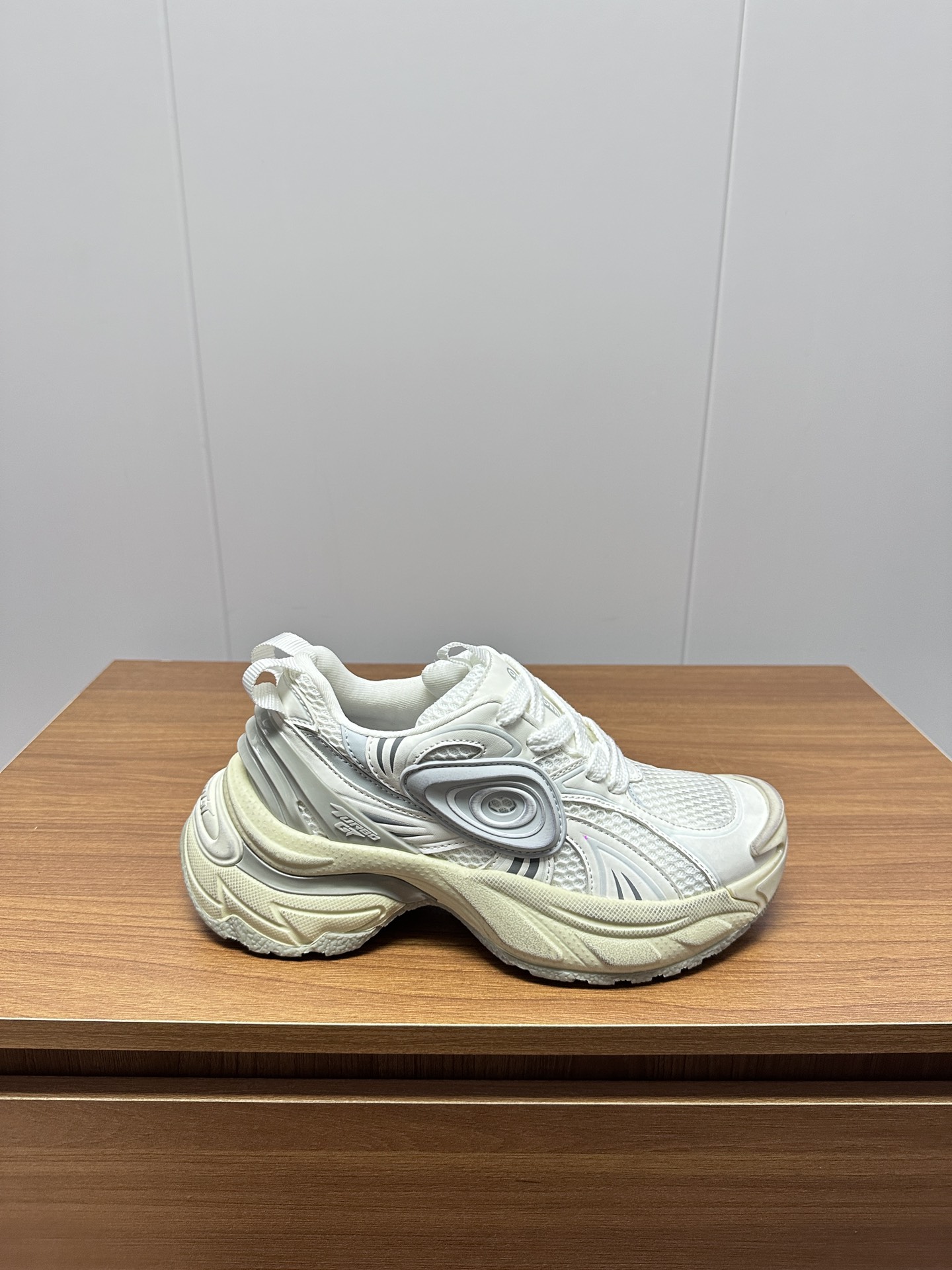 “Old Order Turbo GT Sneakers with TPU-Leather Mix and Web Fabric Bottom” - 图片 6