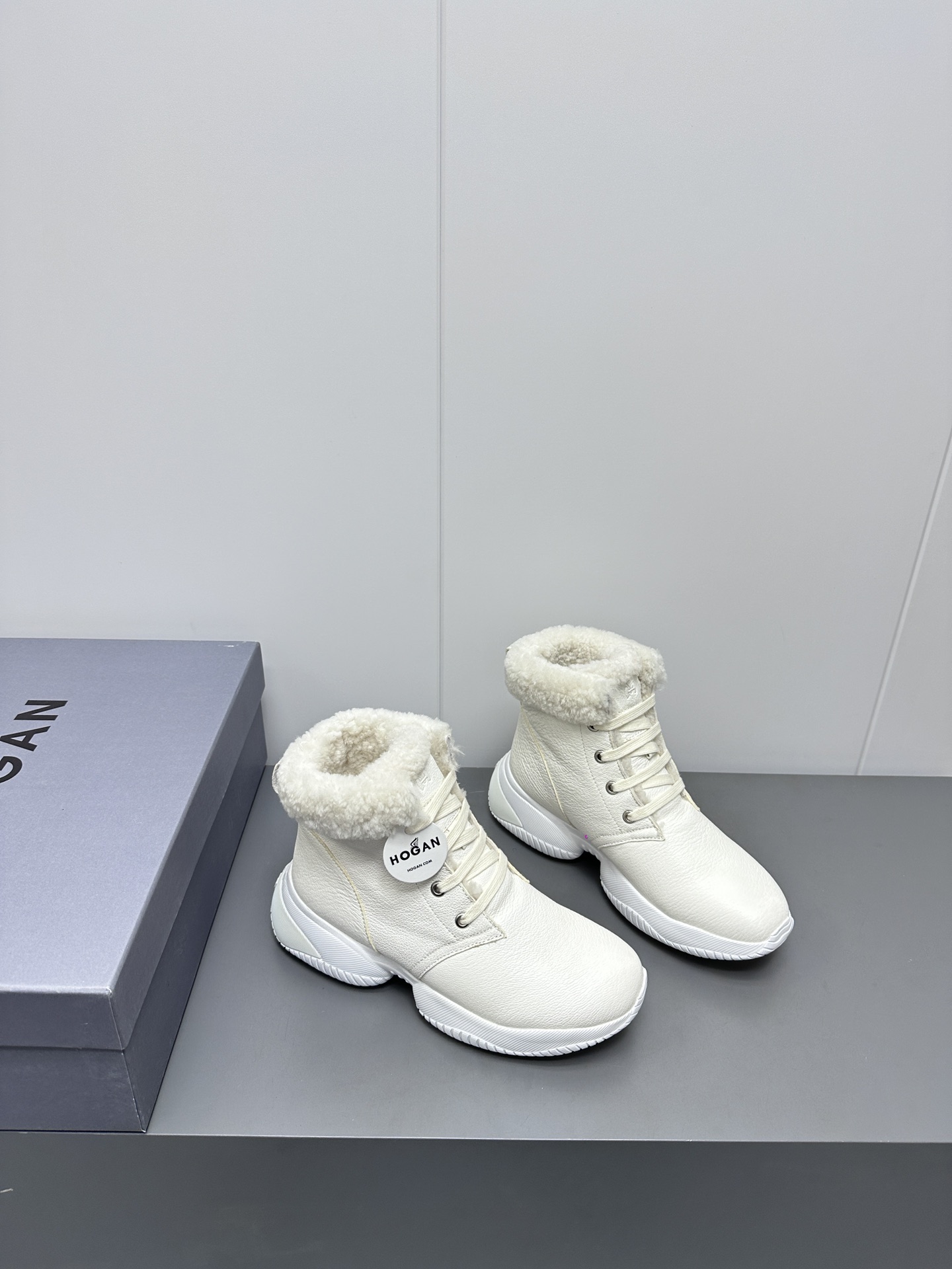HOGAN P1025 Combat Winter Boots with Wool and Leather, Memory Foam Insole - 图片 2