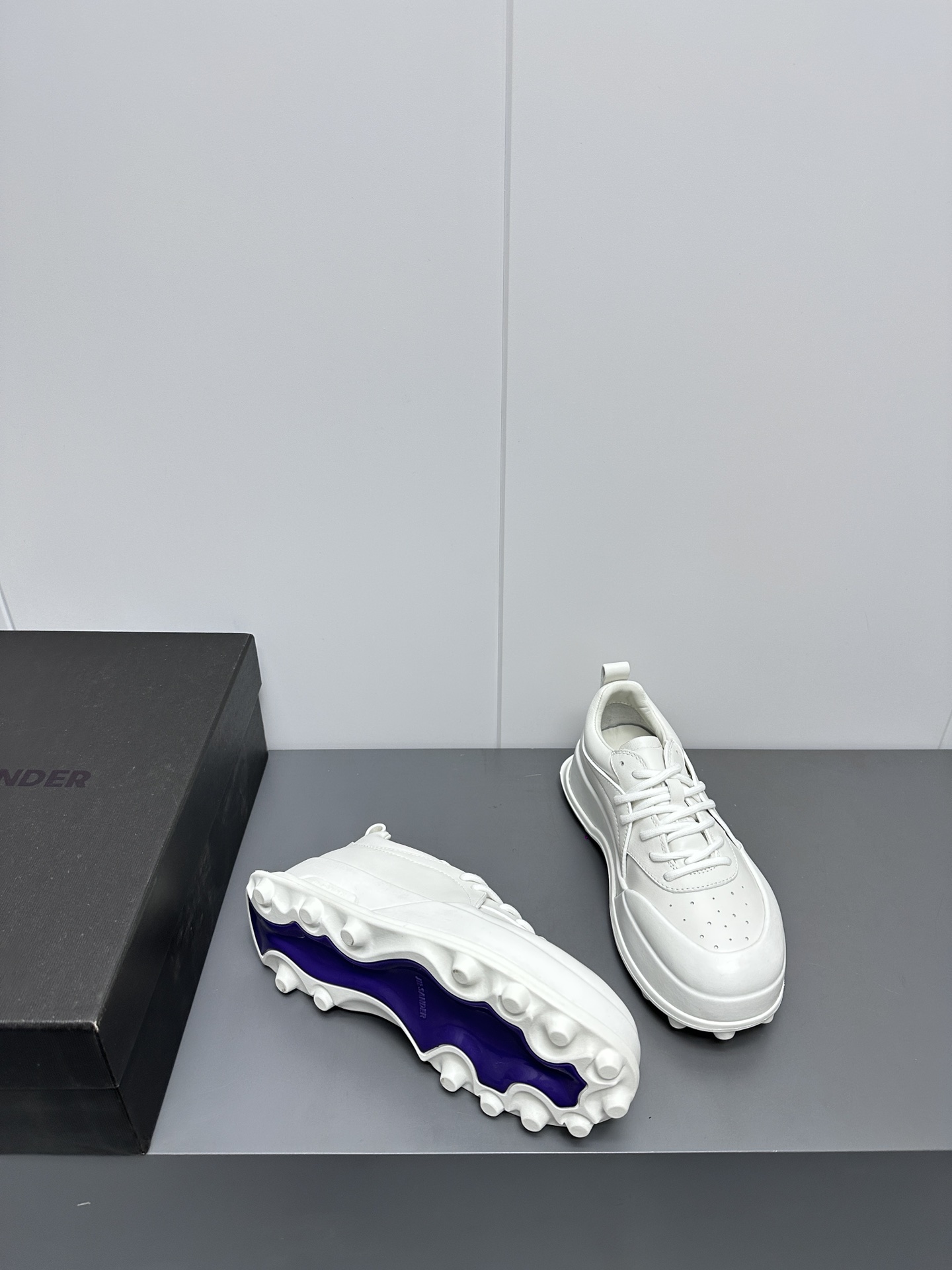 New Arrival: J’s 2024 Sports Shoes with Lightweight Soles for Fashionable Comfort - 图片 3