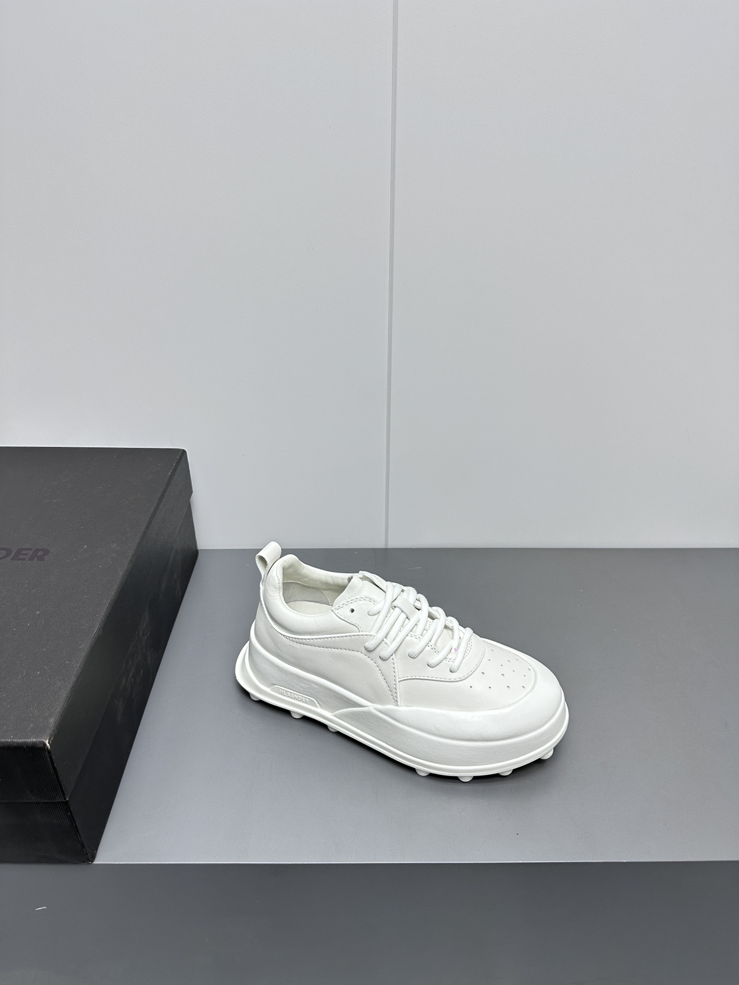 New Arrival: J’s 2024 Sports Shoes with Lightweight Soles for Fashionable Comfort - 图片 6