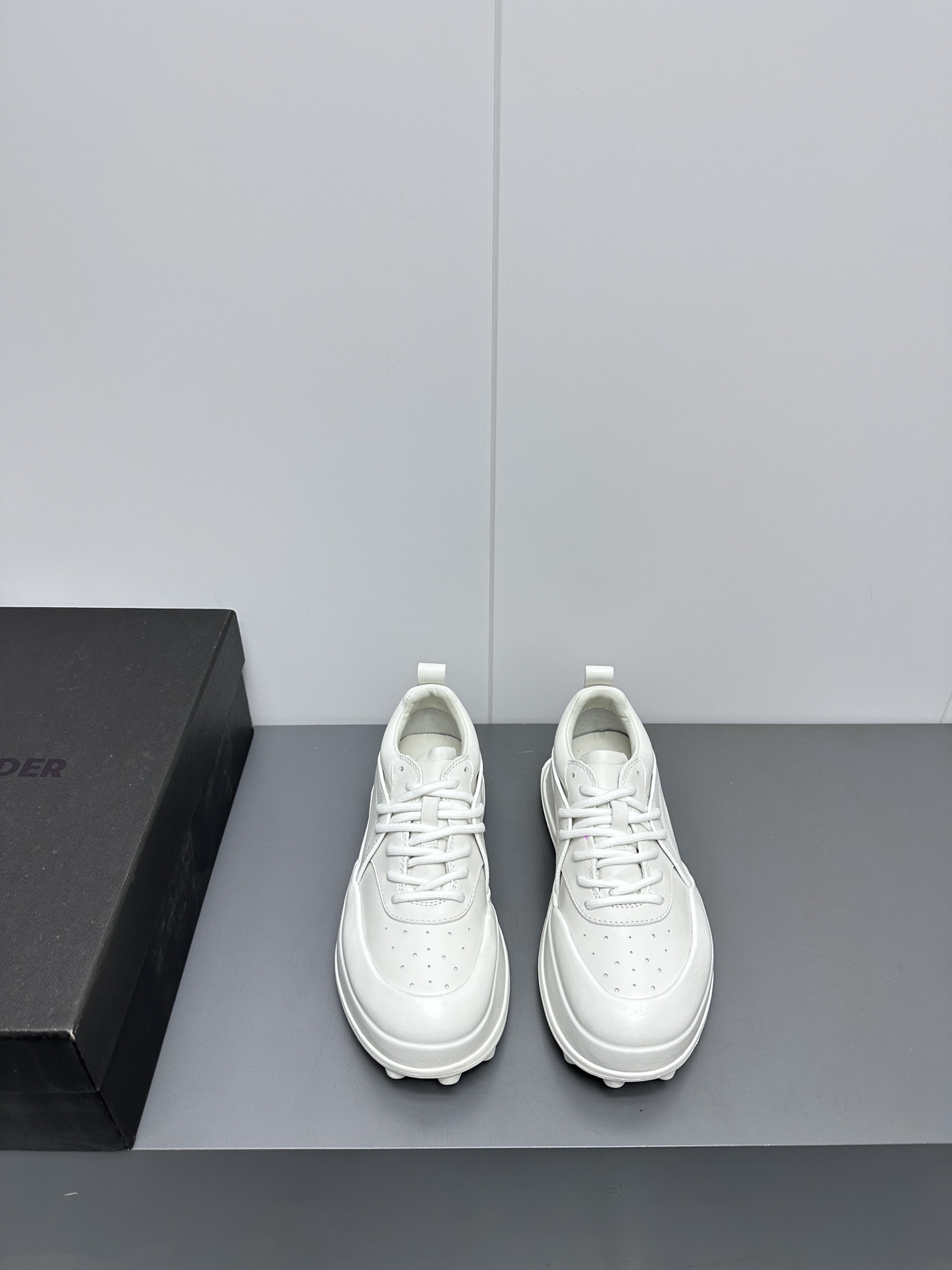 New Arrival: J’s 2024 Sports Shoes with Lightweight Soles for Fashionable Comfort - 图片 4