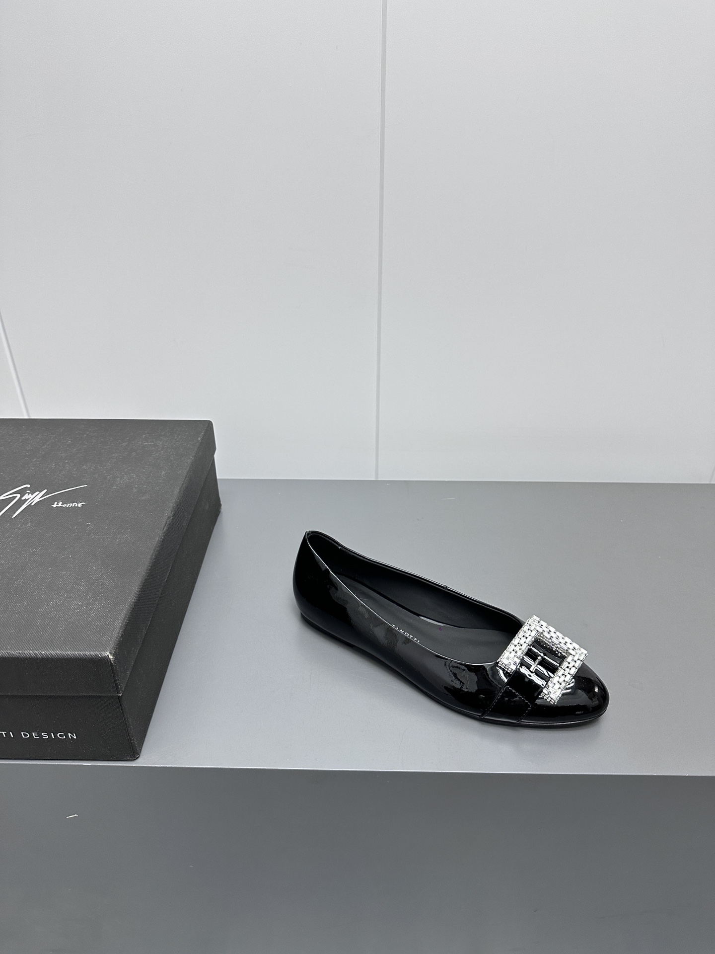 Italian Imported Slipper Shoes with 10cm Heel and PVC-Long Insulator, Top Quality. - 图片 6