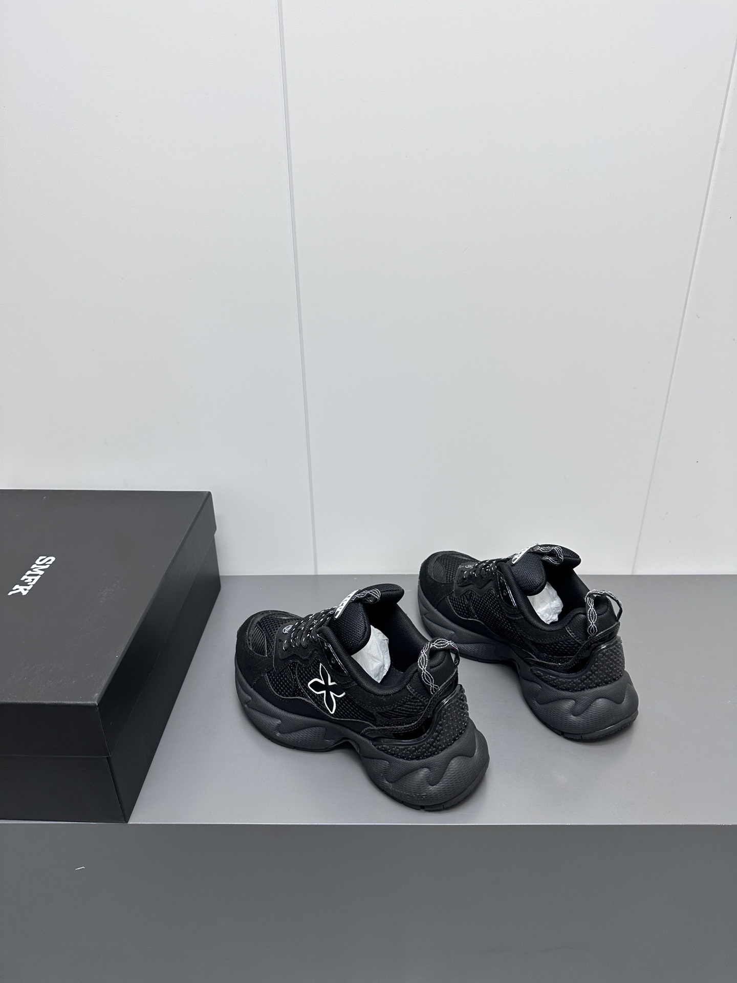 High-quality Plant P725 Shoes with Zirconium Fabric and Custom Air-Traffic Network. - 图片 5