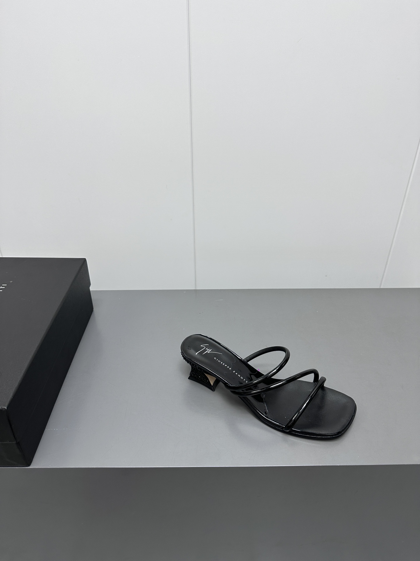 Italian Crystal Transparent High Heel Slippers by Giuseppe Zanotti - 图片 6