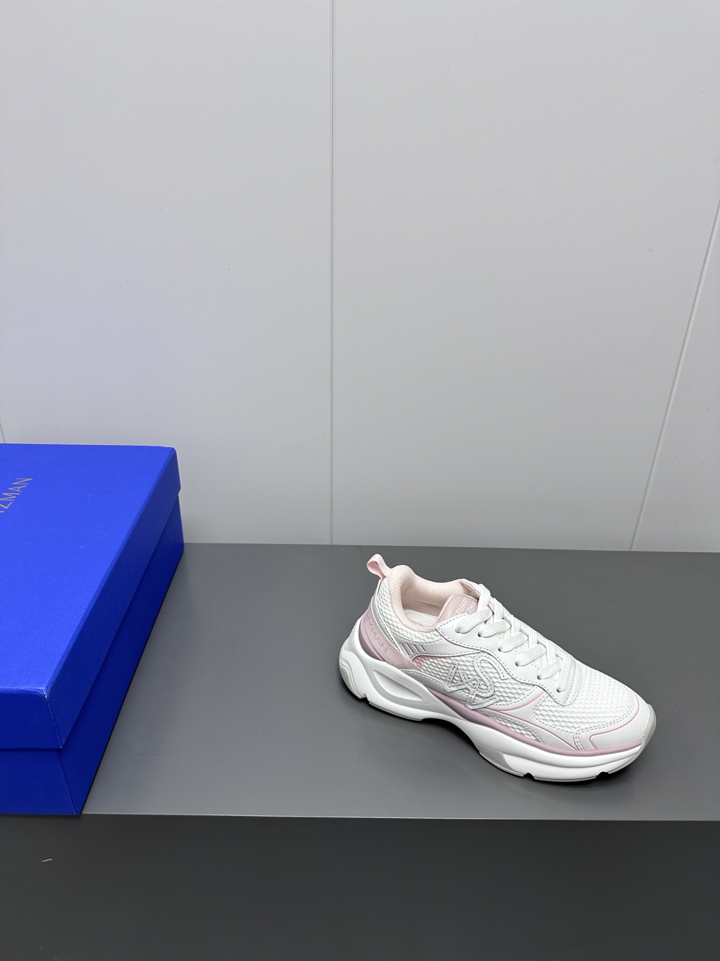 Innovative SW Luxury Sneakers: High-Quality, Comfortable, and Stylish. - 图片 6