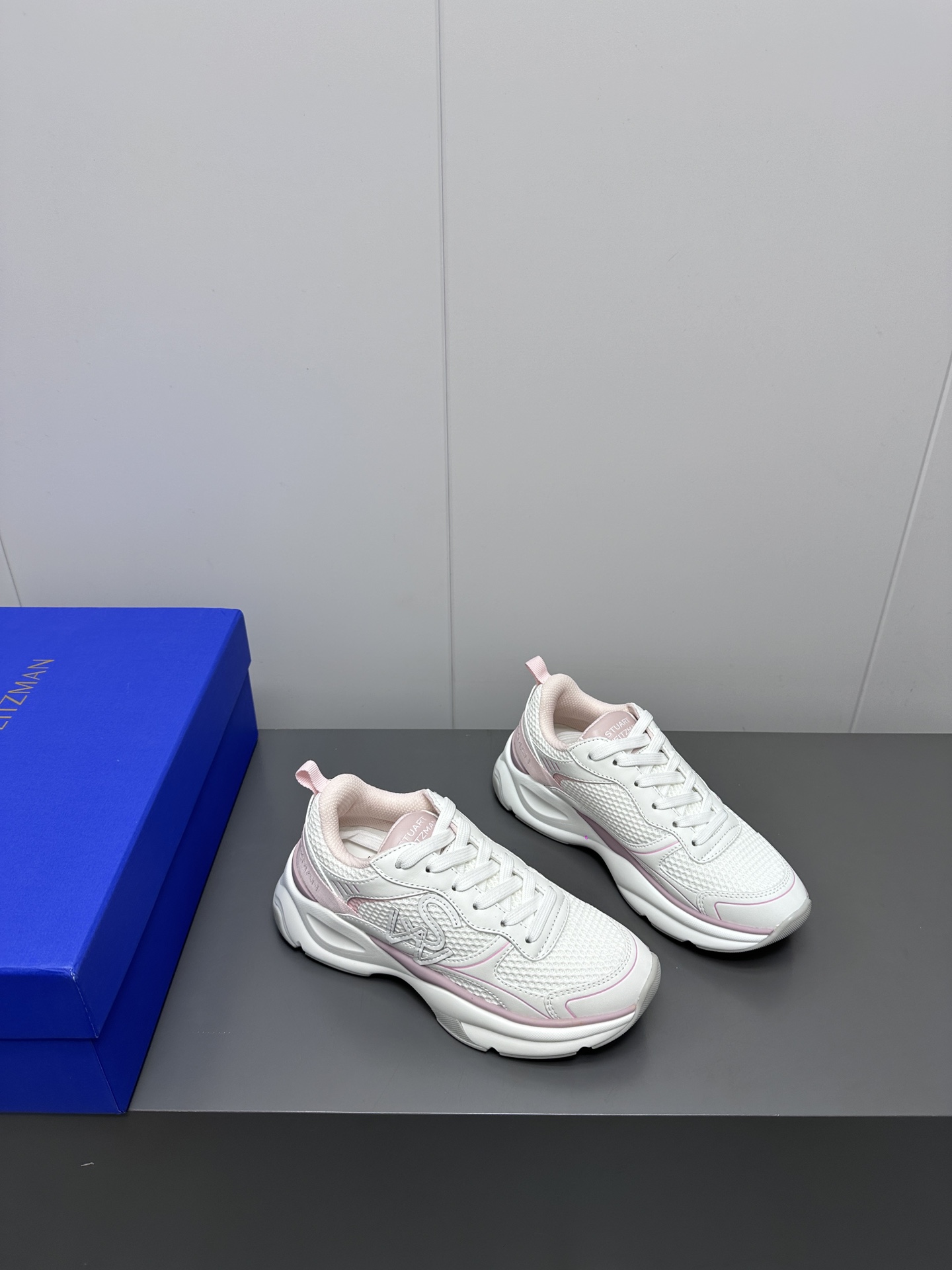 Innovative SW Luxury Sneakers: High-Quality, Comfortable, and Stylish. - 图片 2