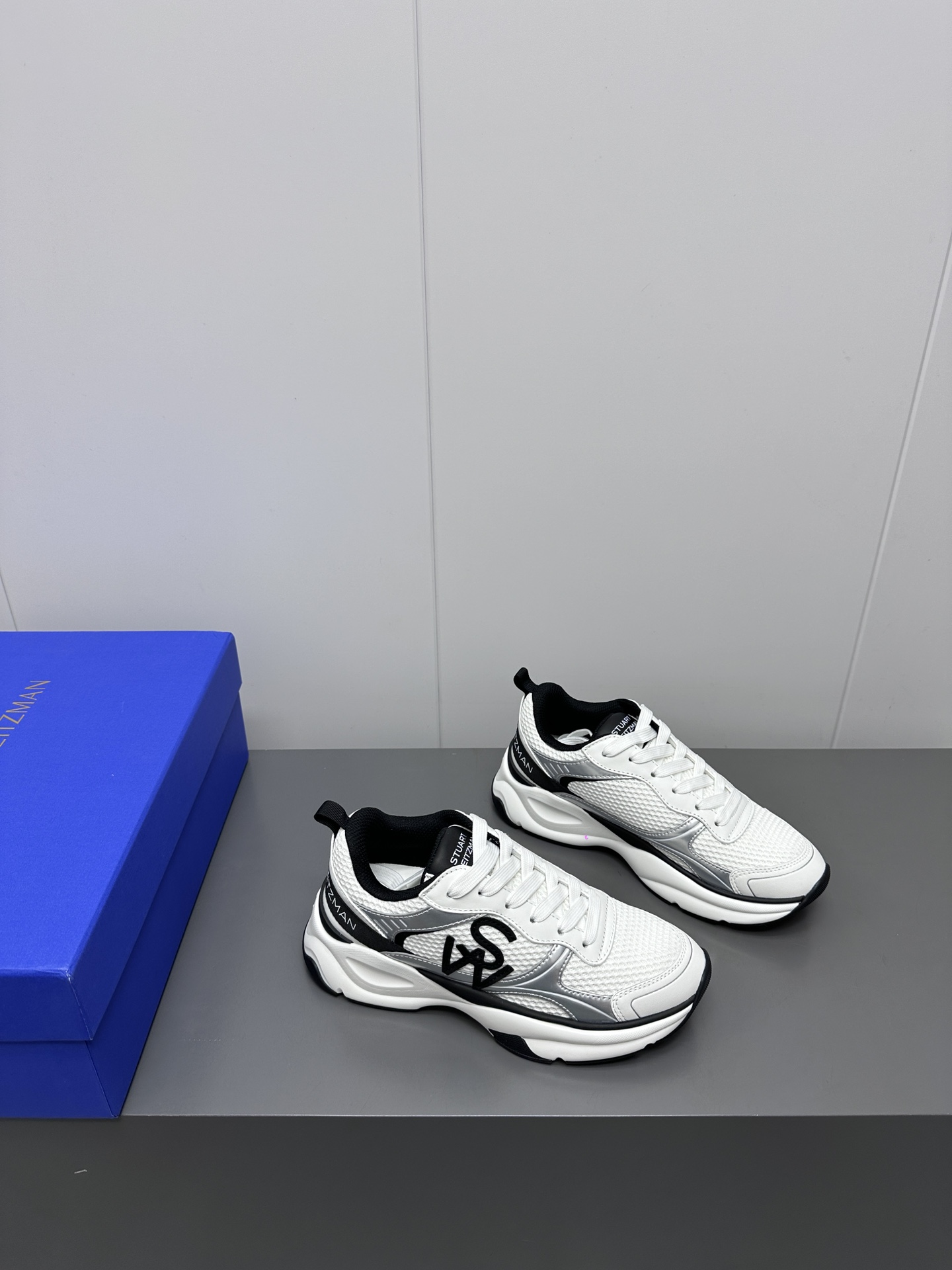 SW New White Luxury Sneakers: Innovative Design, High Quality, Ultimate Comfort. - 图片 2