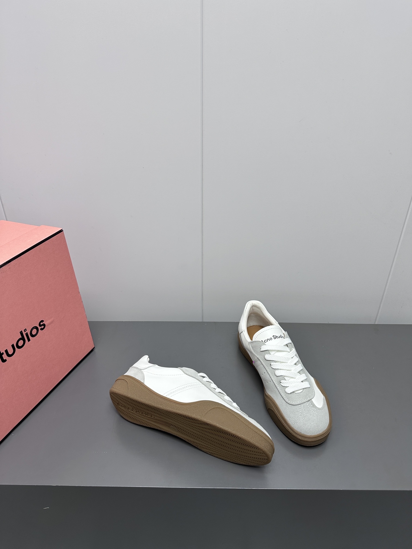 Acne Studios Lambskin Sneakers: High Quality, Comfortable, Stylish Design, Size 35-40. - 图片 3