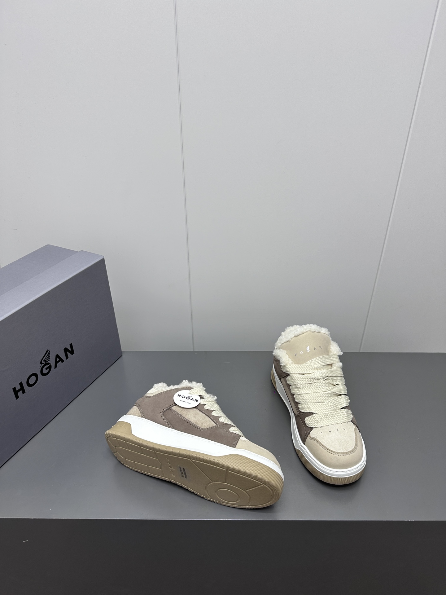 Hogan Winter Shoes: Stylish Cow Skin Couples’ Footwear, Super Light Comfort. - 图片 3