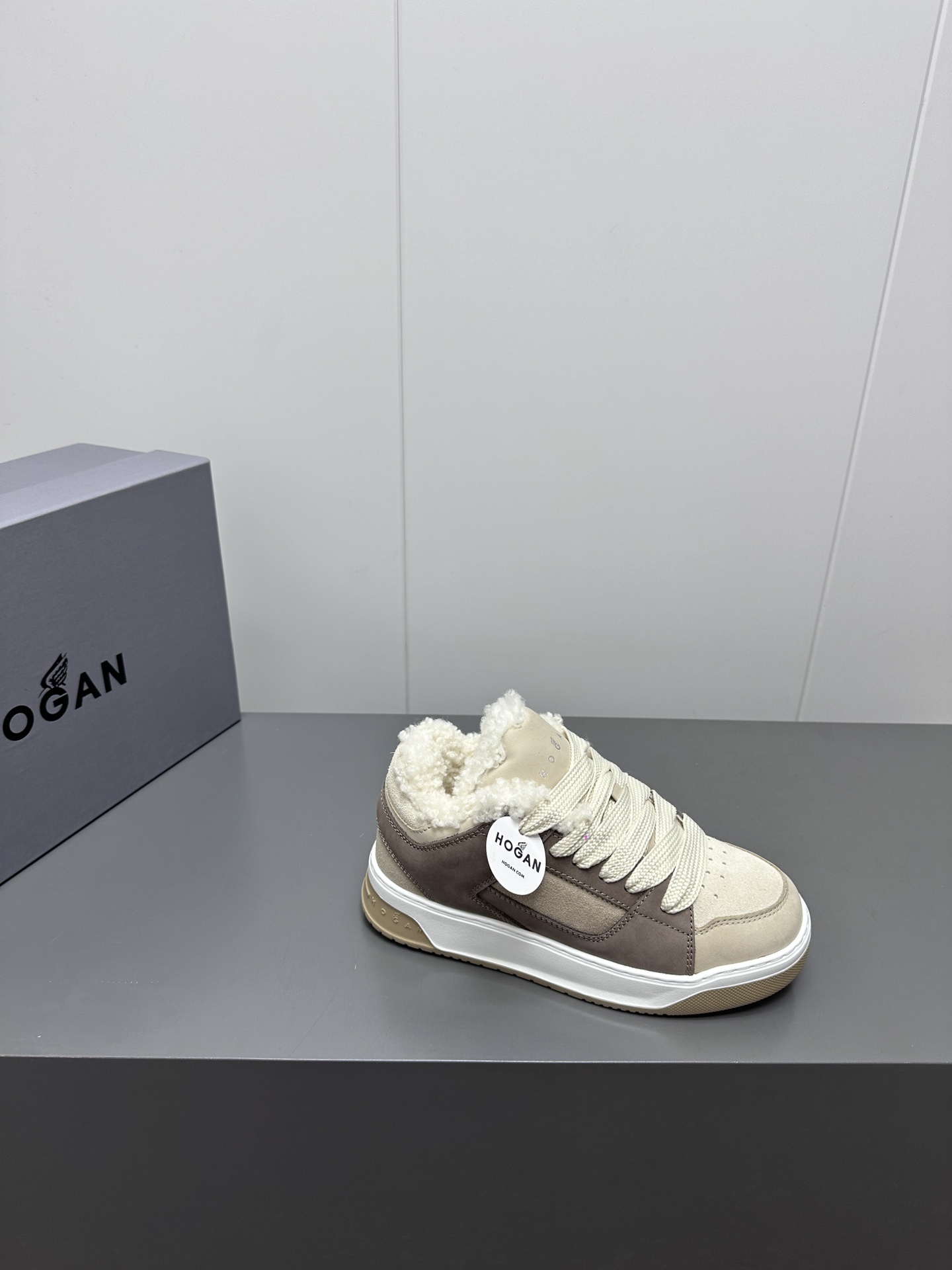 Hogan Winter Shoes: Stylish Cow Skin Couples’ Footwear, Super Light Comfort. - 图片 6