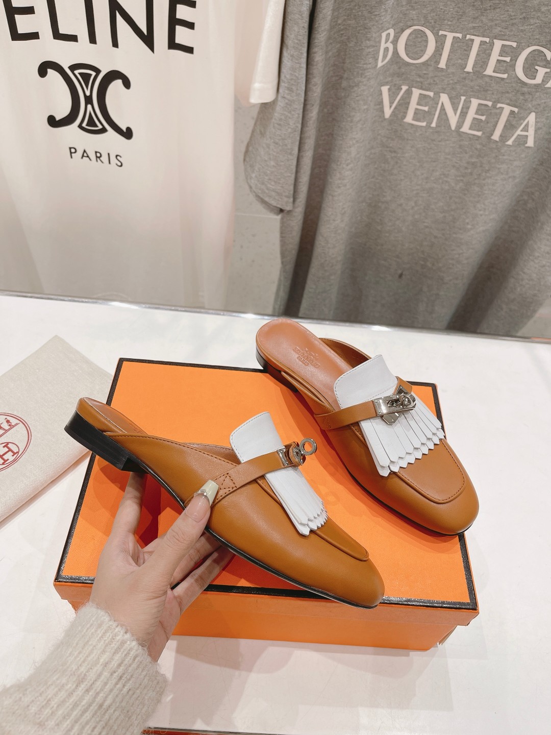 高版本出厂 🆕Herme…s fw24 new arrival～H家新款kelly扣流苏半托乐福鞋鞋型很